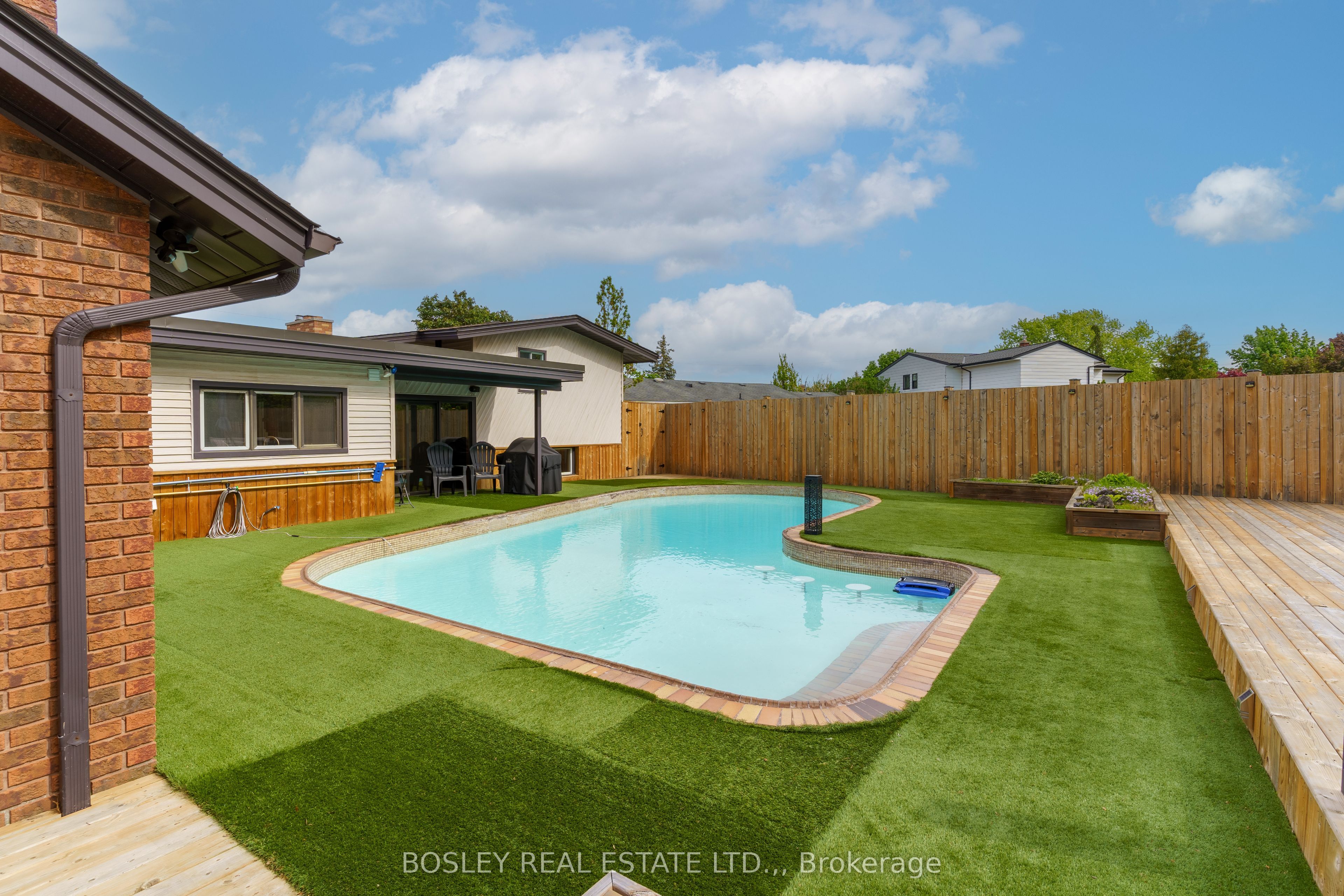 93 Riverview Boulevard Property Photo 46