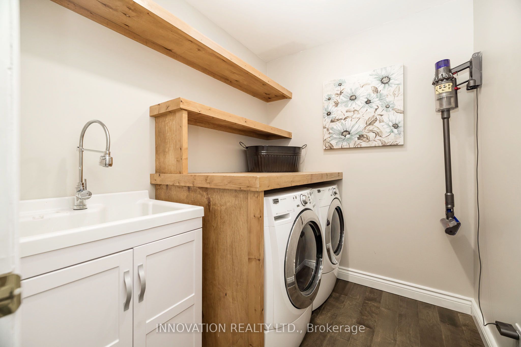 30 Mountain Ash Drive Property Photo 16