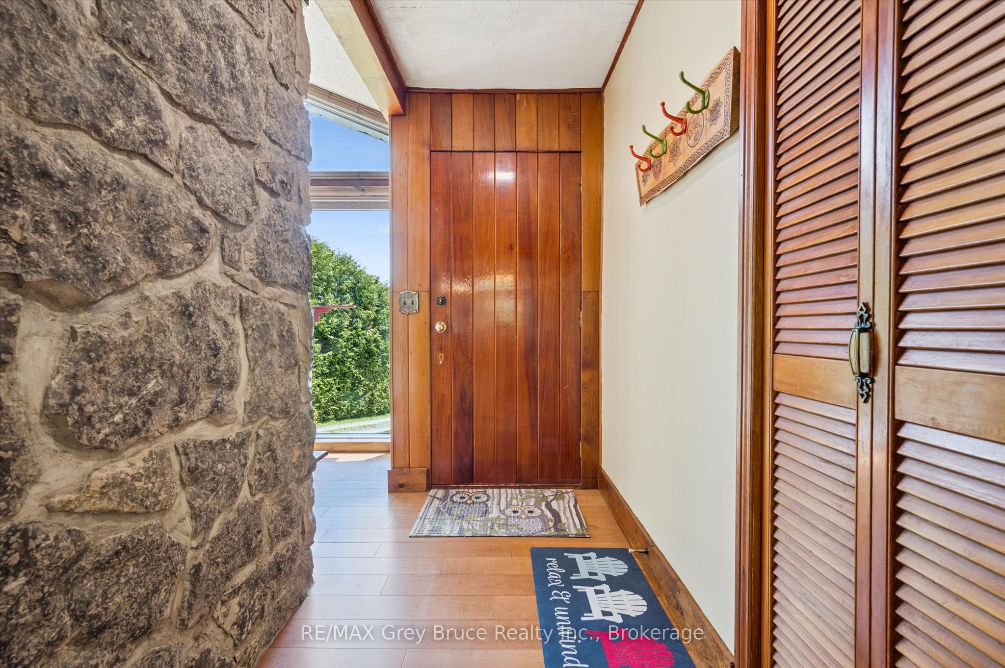 25 Shoreline Drive Property Photo 3