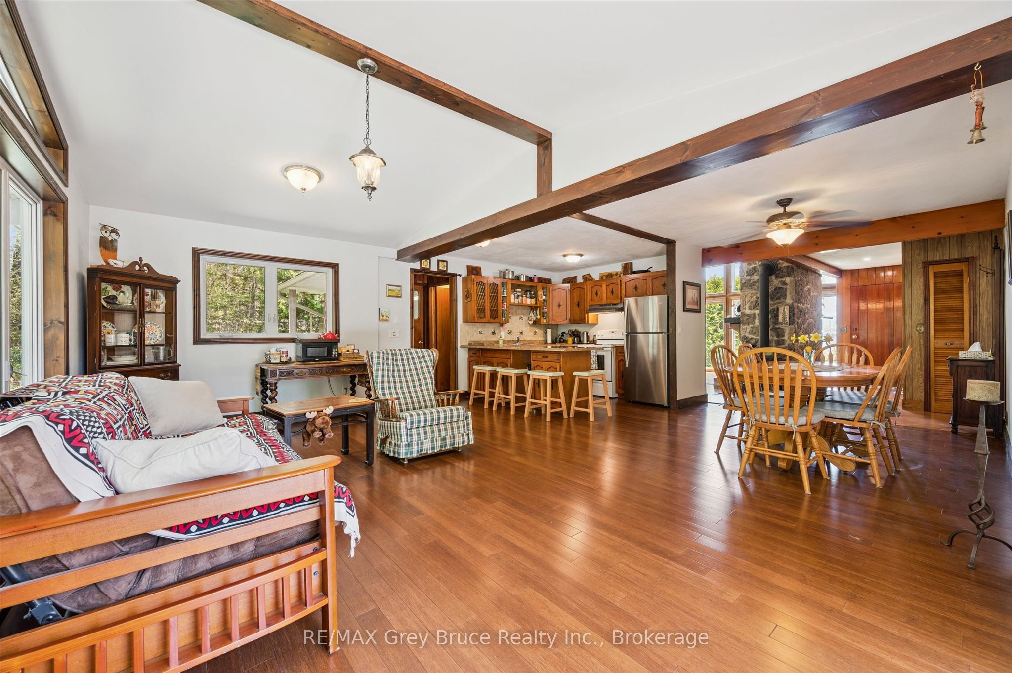 25 Shoreline Drive Property Photo 13