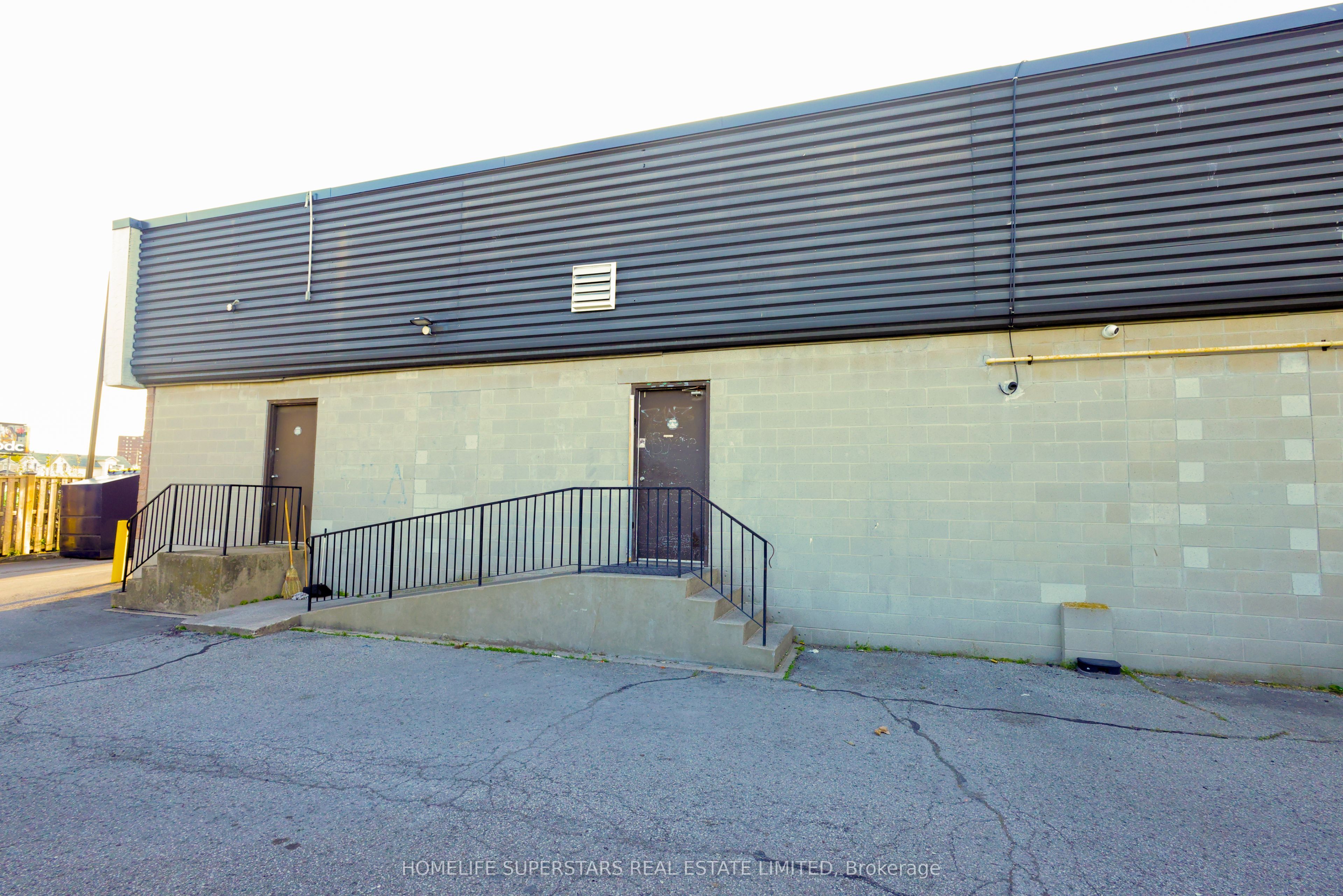 86 Niagara Street Property Photo 25