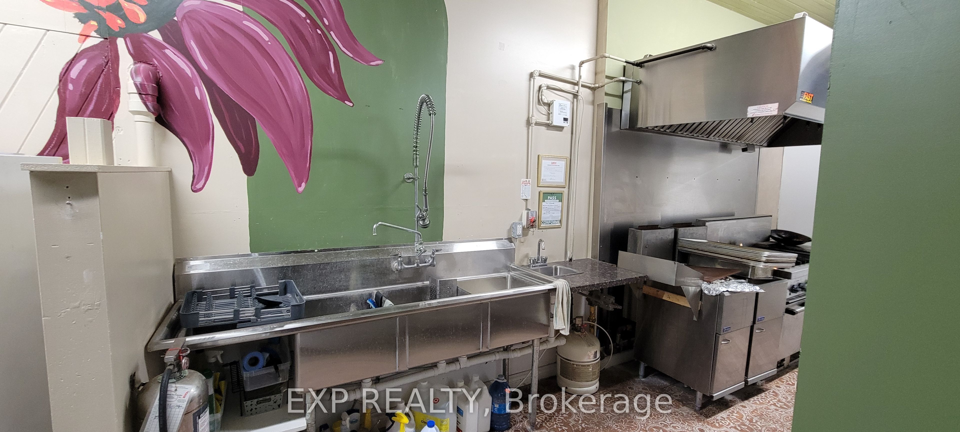 1085 Labrosse Street Property Photo 19
