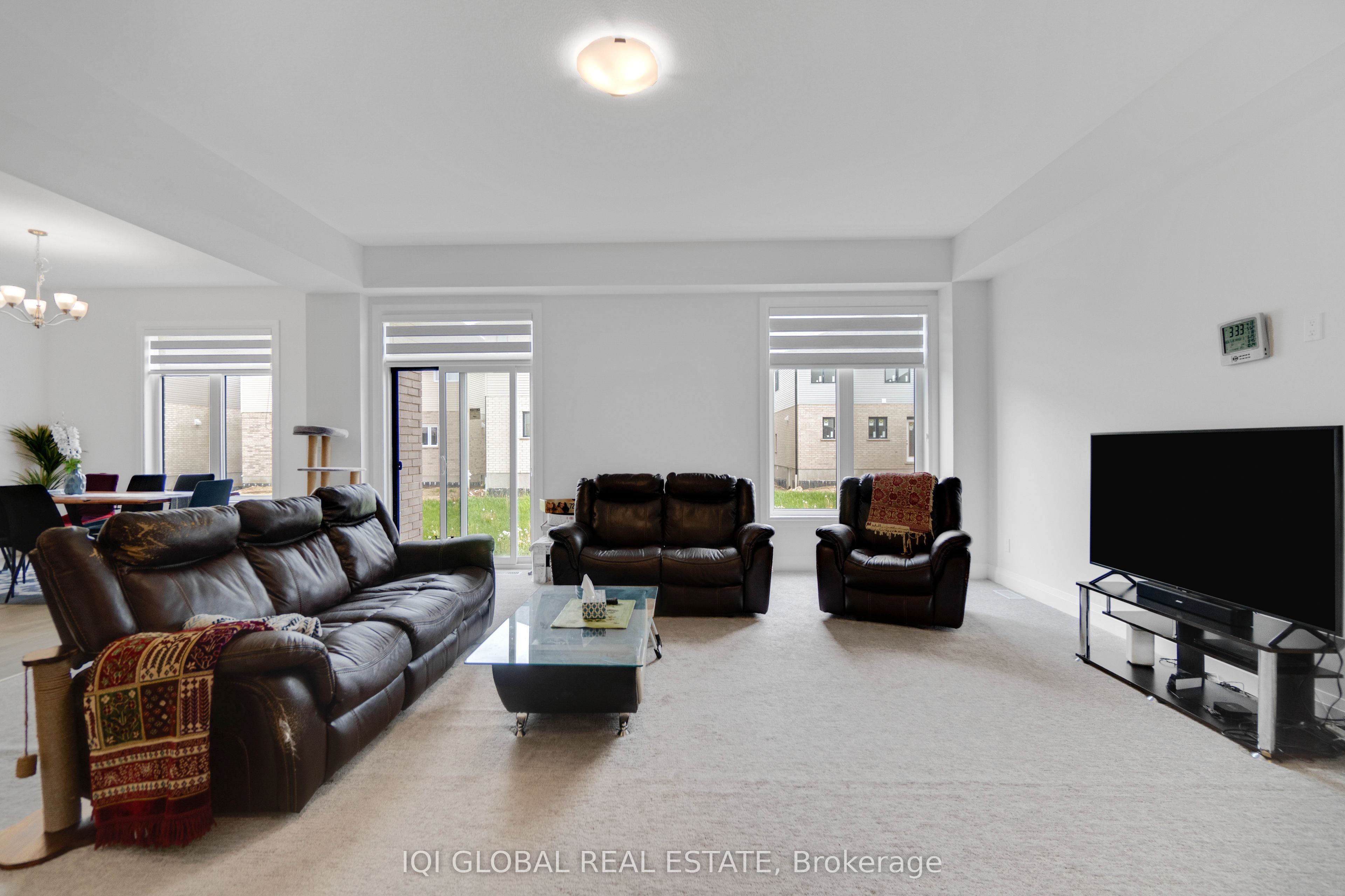 92 Sass Crescent Property Photo 12