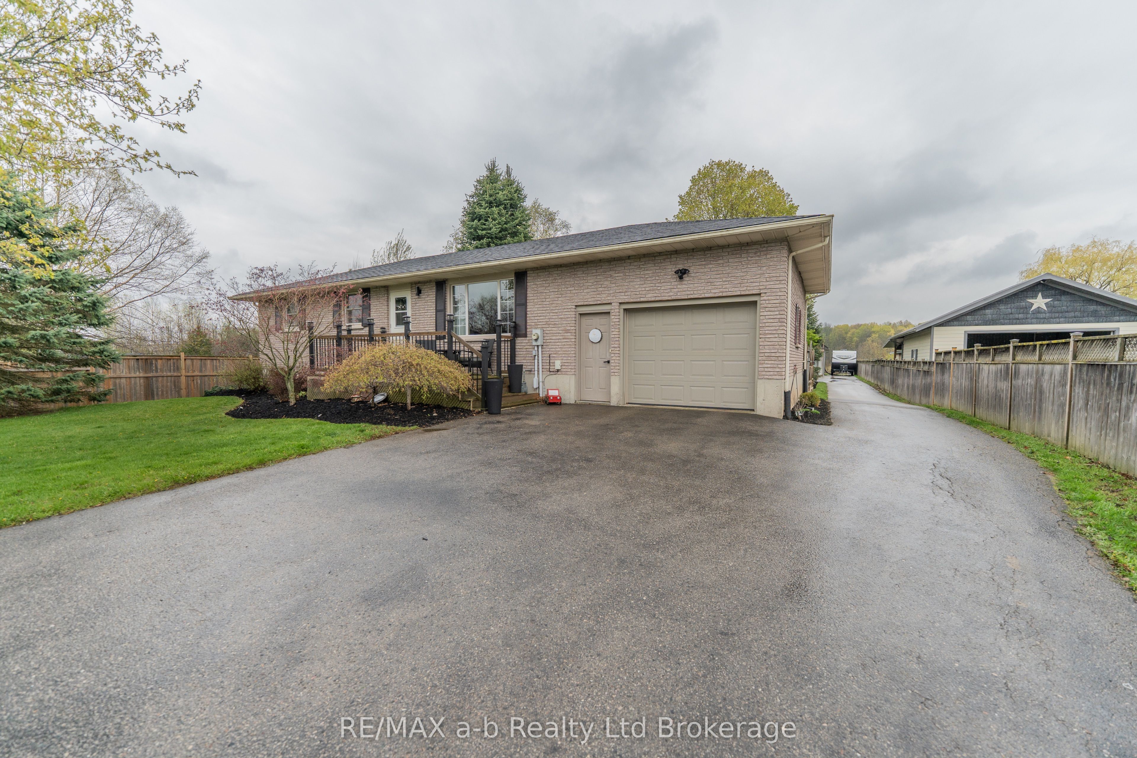 57185 Eden Line Property Photo 6