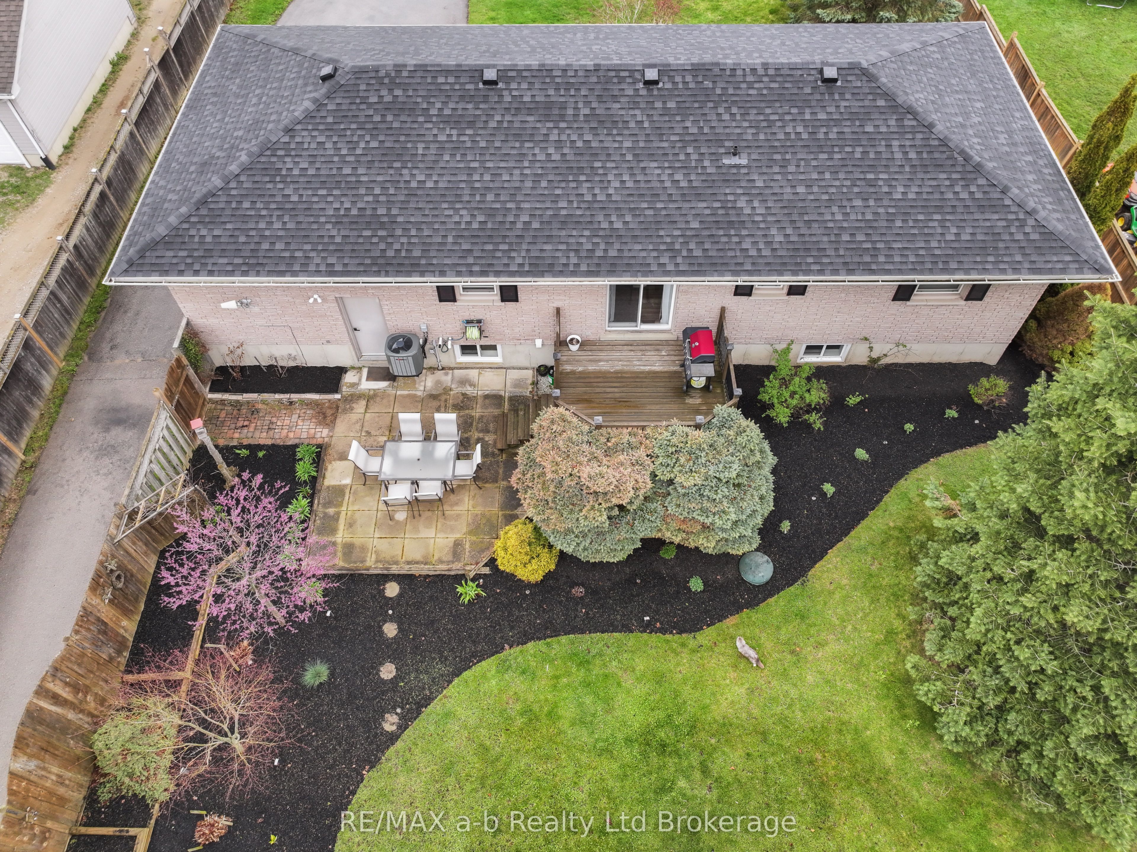 57185 Eden Line Property Photo 8