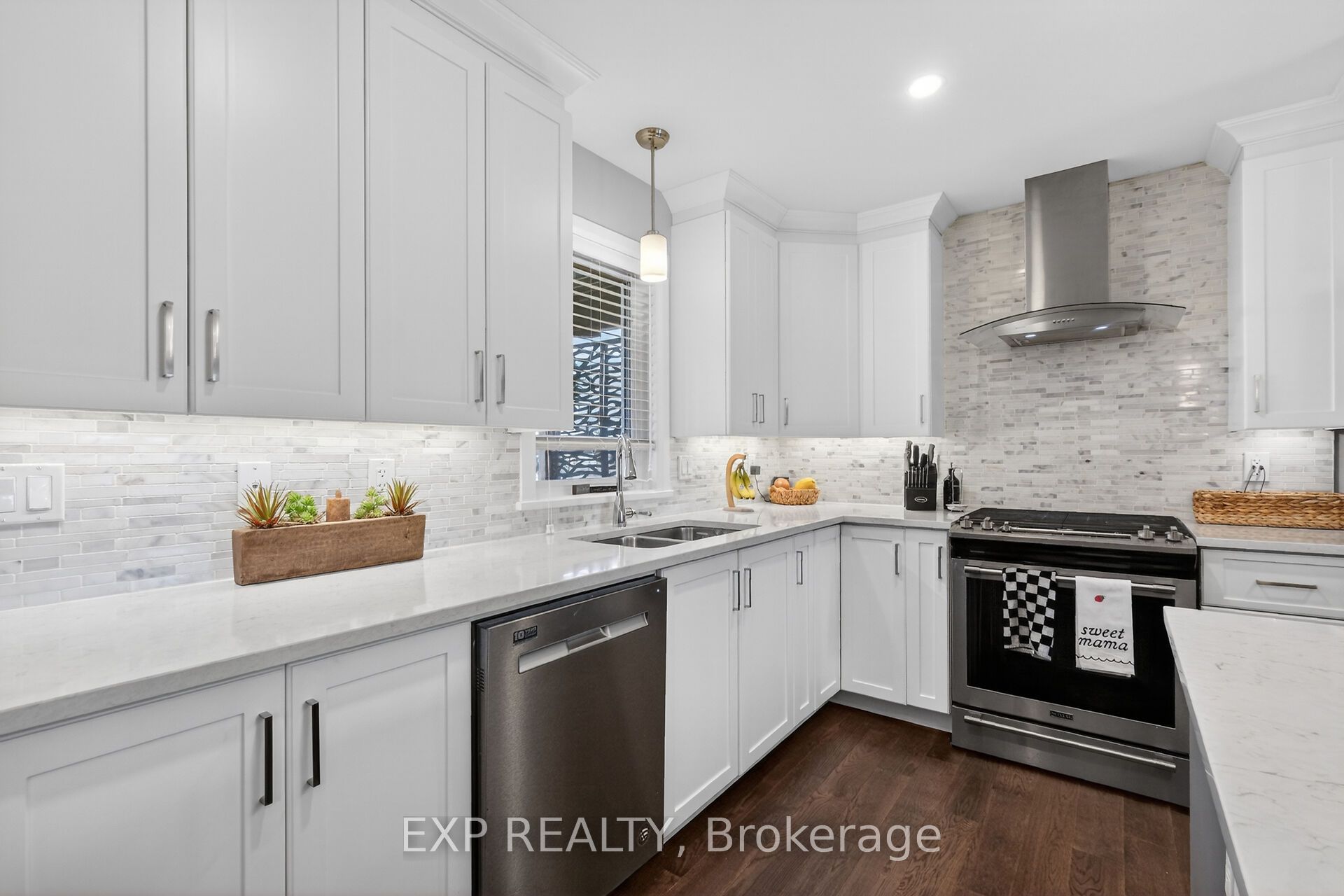 450 Central Park Boulevard Property Photo 14