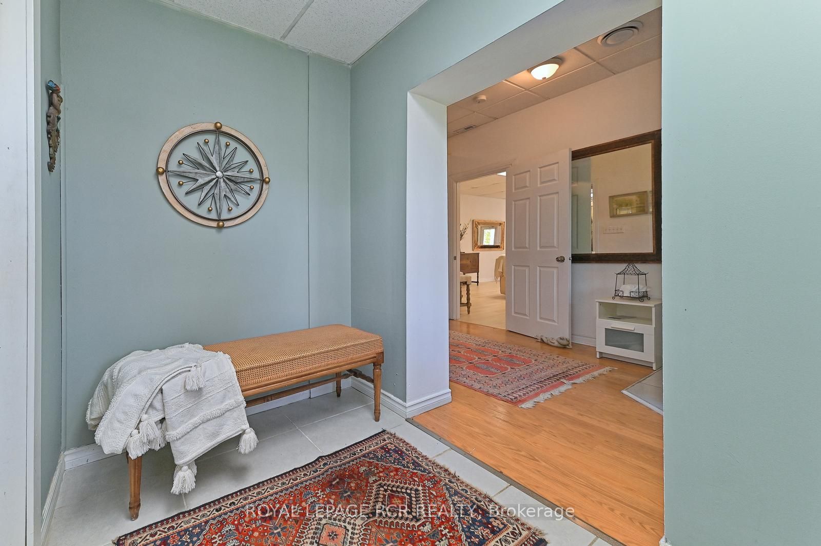 598304 Second Line W Property Photo 11
