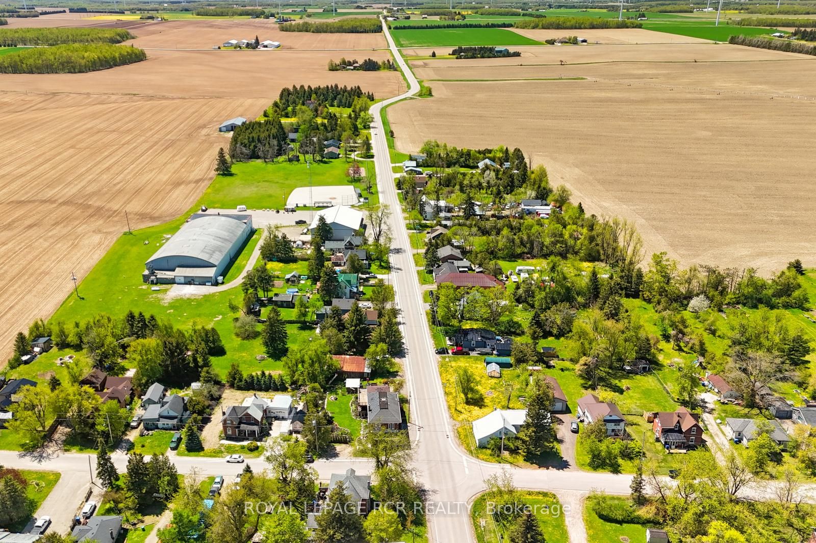 598304 Second Line W Property Photo 47
