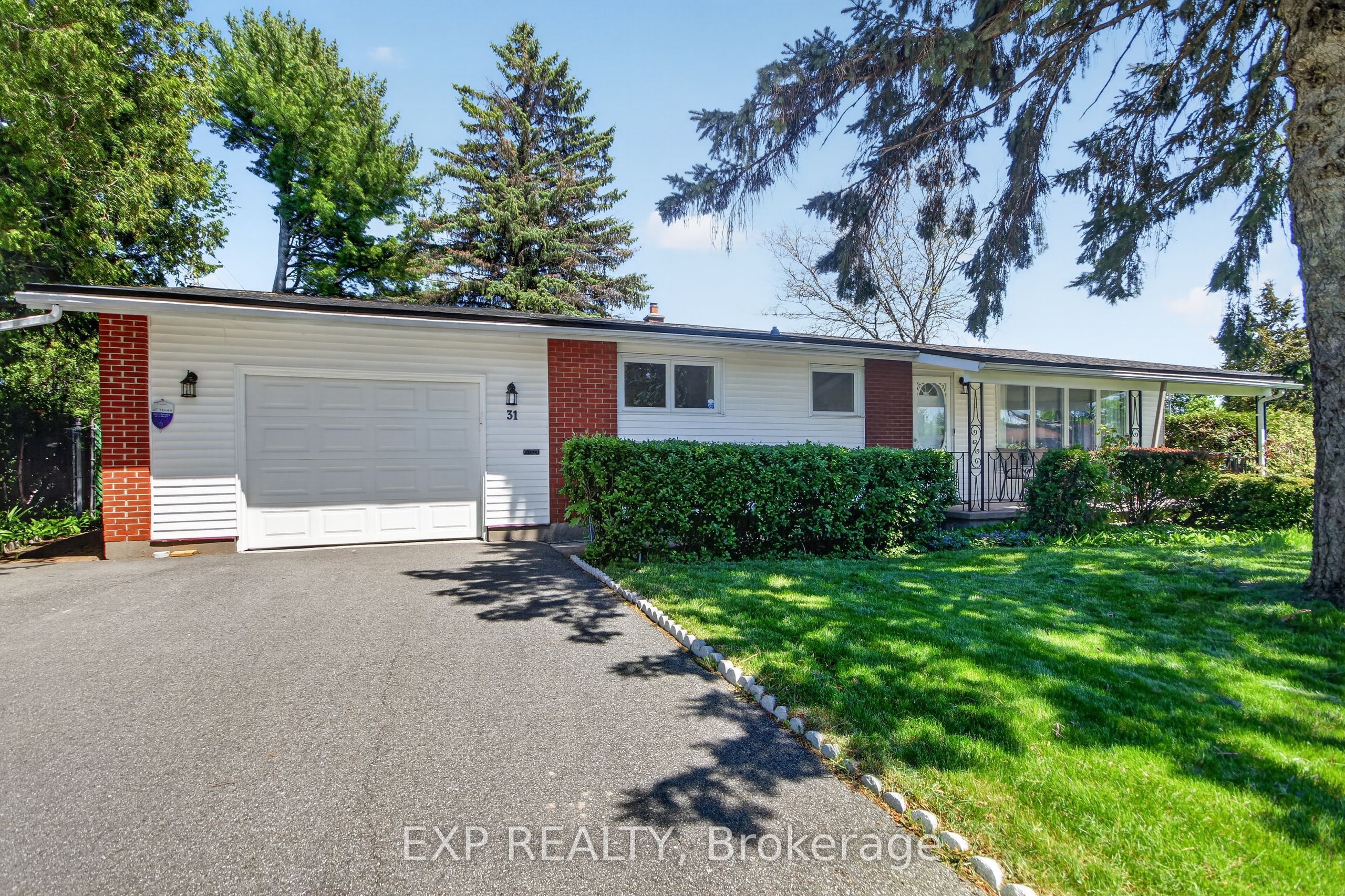 31 Barlyn Avenue Property Photo 2