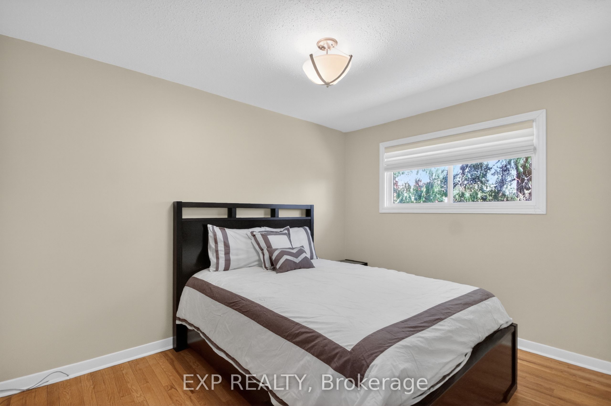 31 Barlyn Avenue Property Photo 8