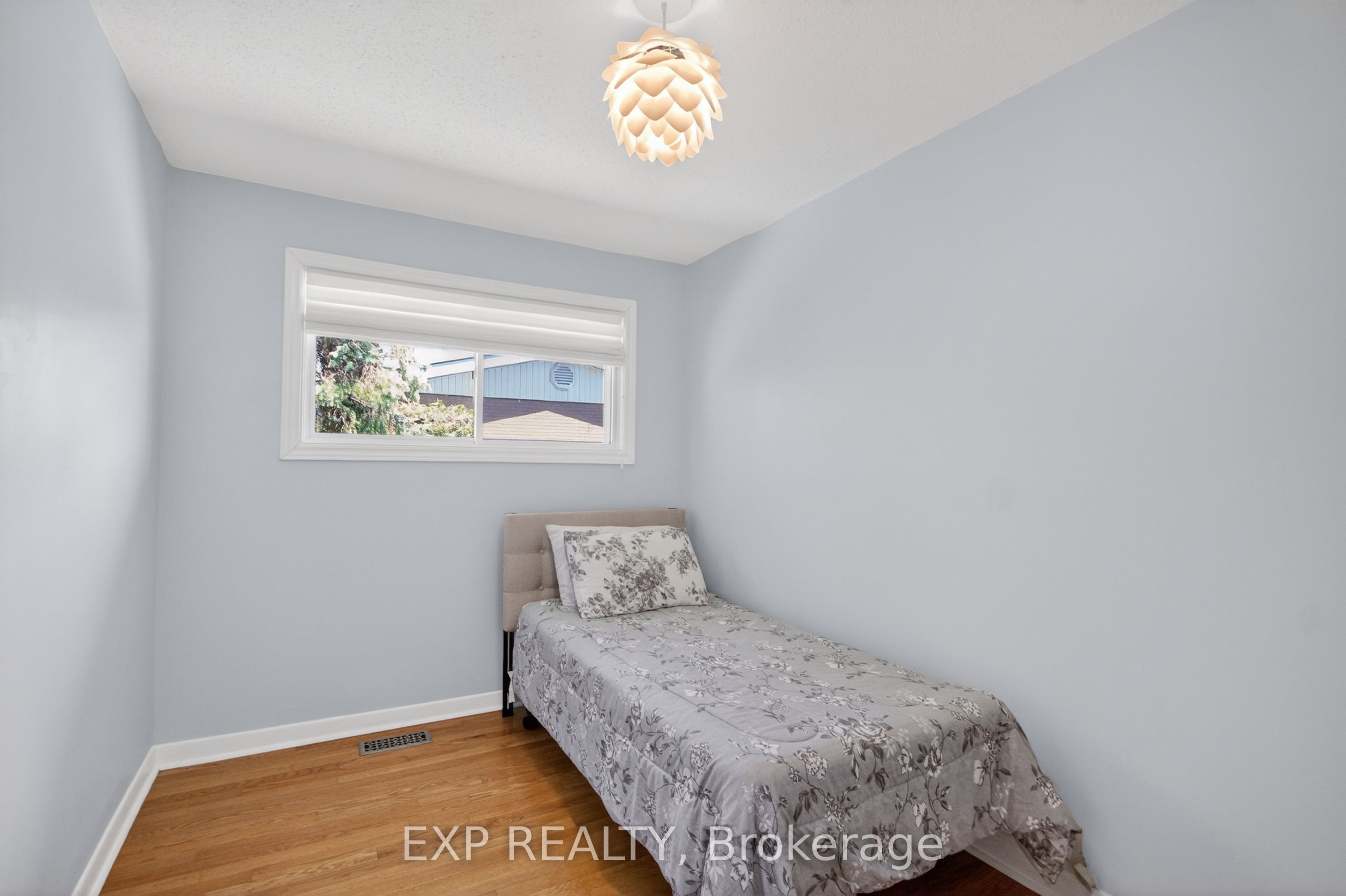 31 Barlyn Avenue Property Photo 9