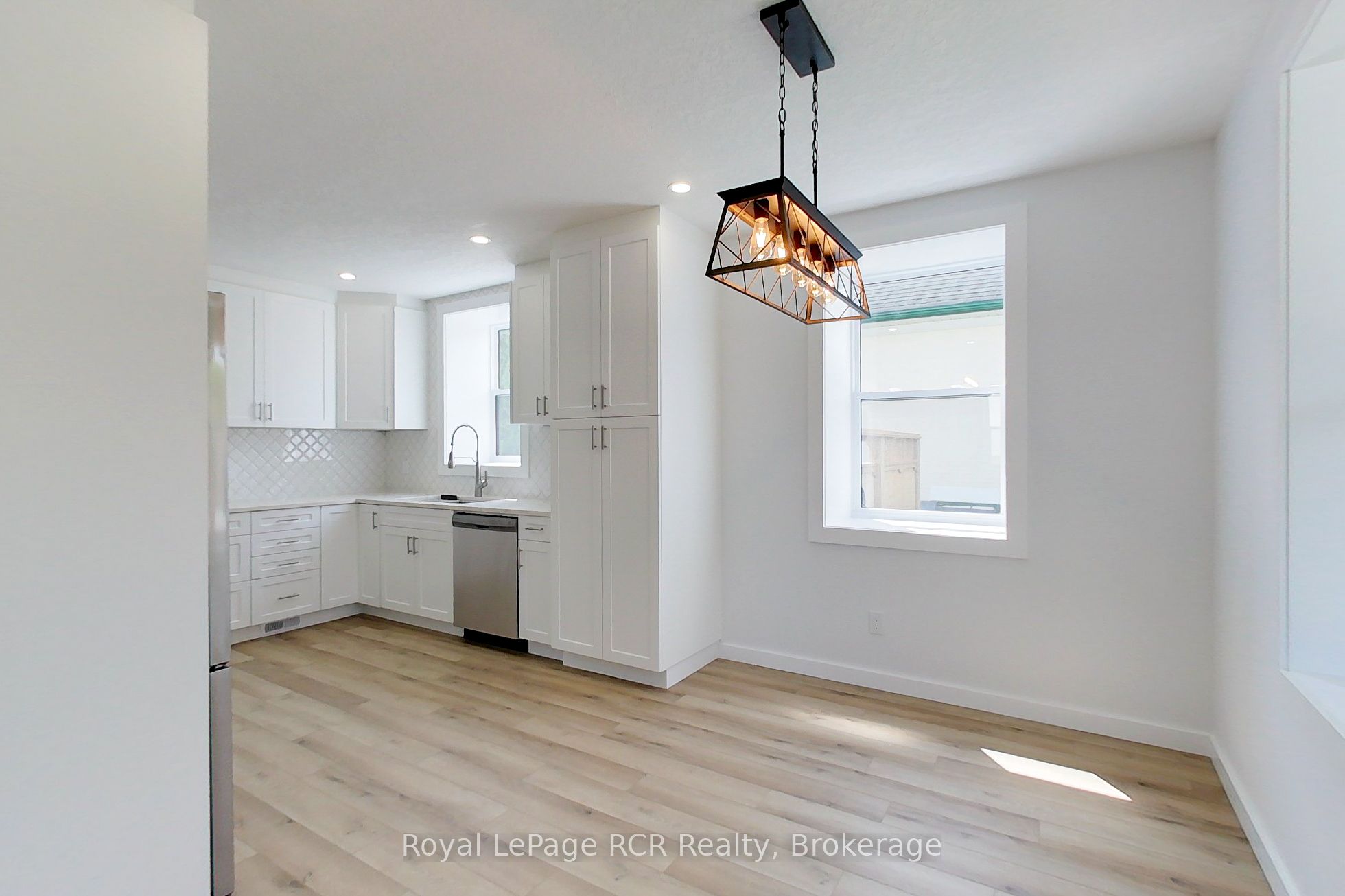 563 7th Avenue Property Photo 10