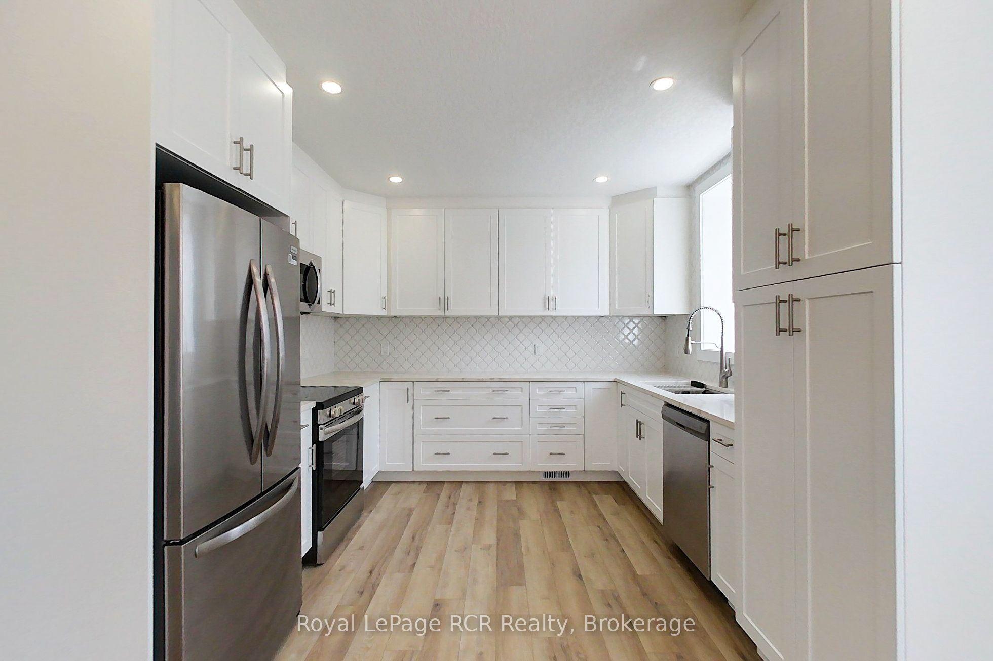 563 7th Avenue Property Photo 12
