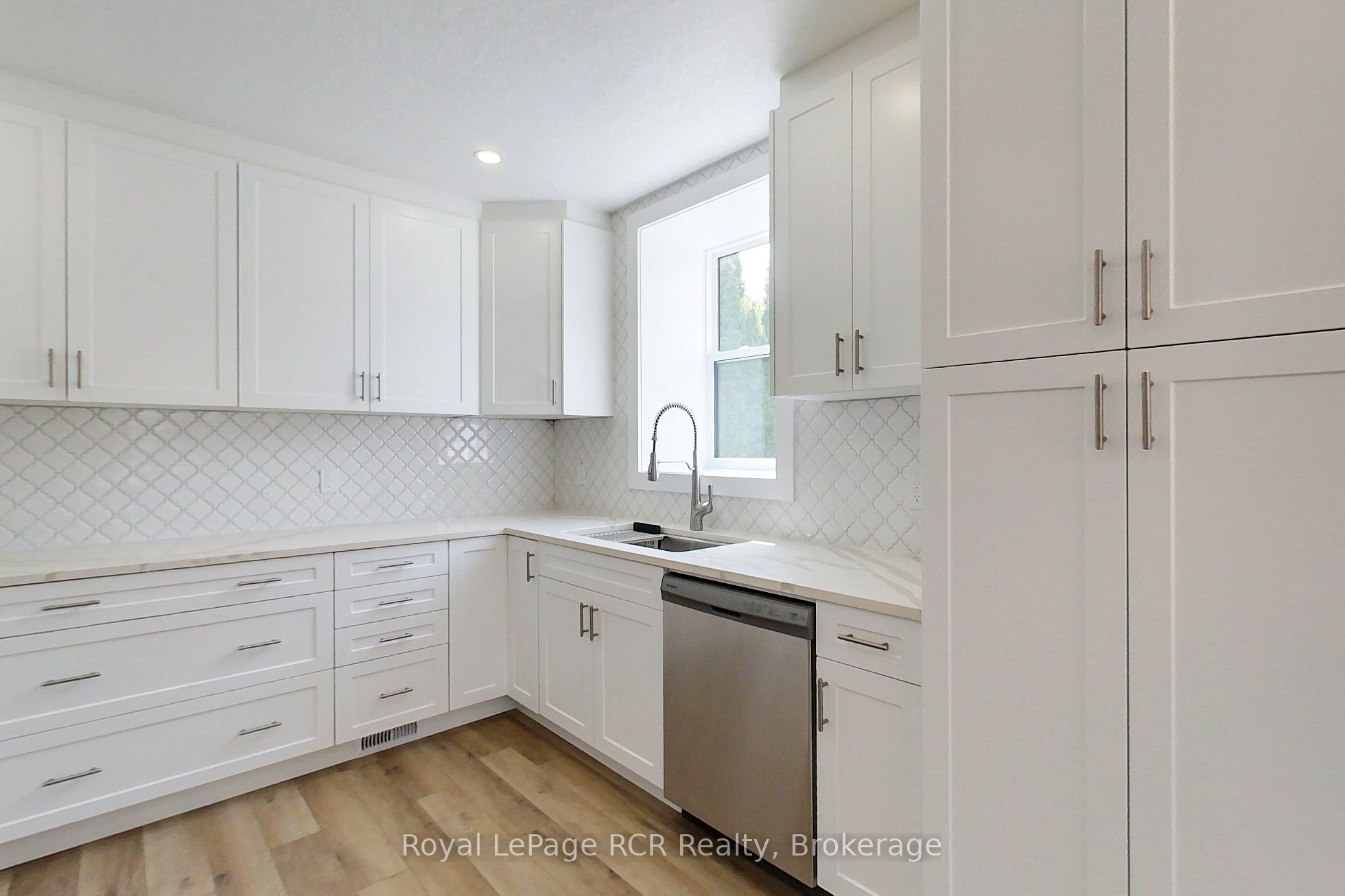 563 7th Avenue Property Photo 13