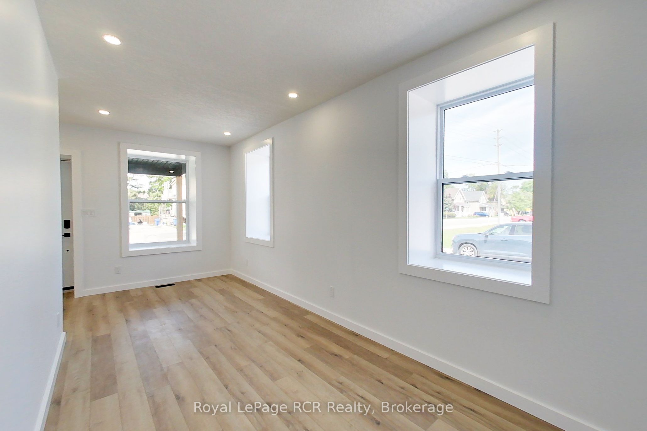 563 7th Avenue Property Photo 21