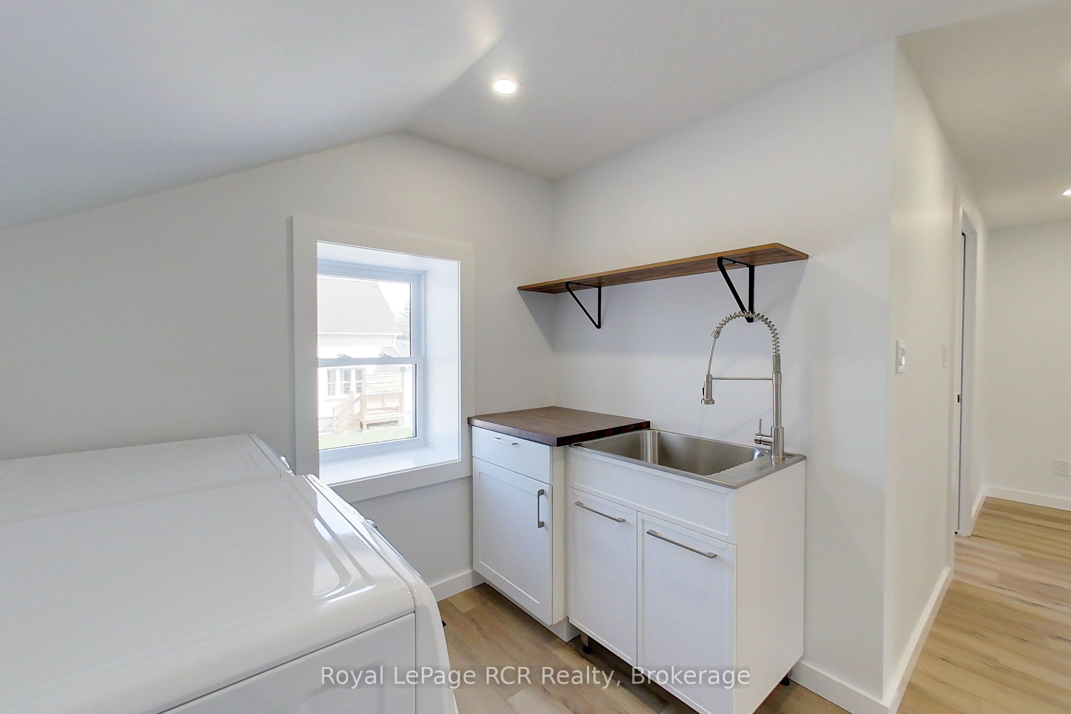 563 7th Avenue Property Photo 43