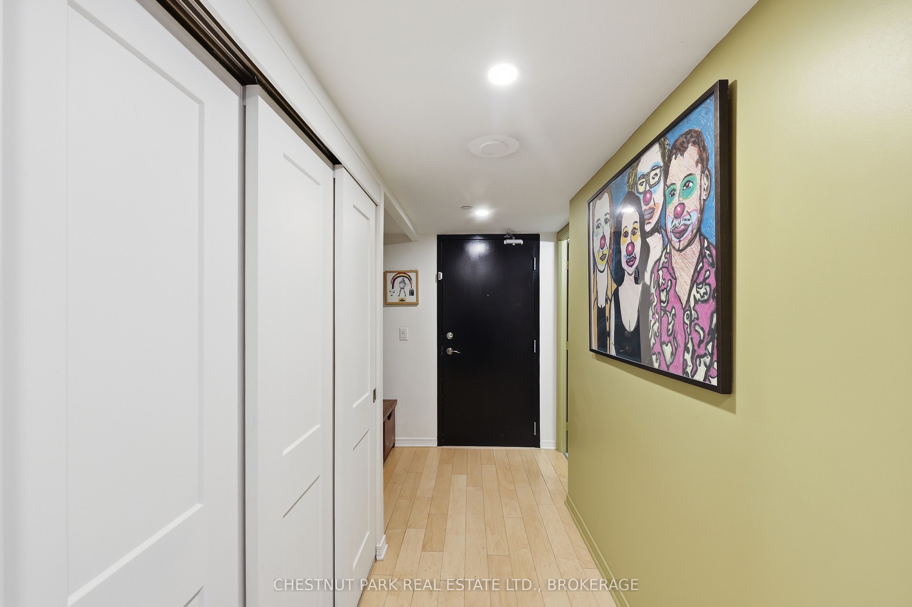 121 Queen Street 602 Property Photo 10