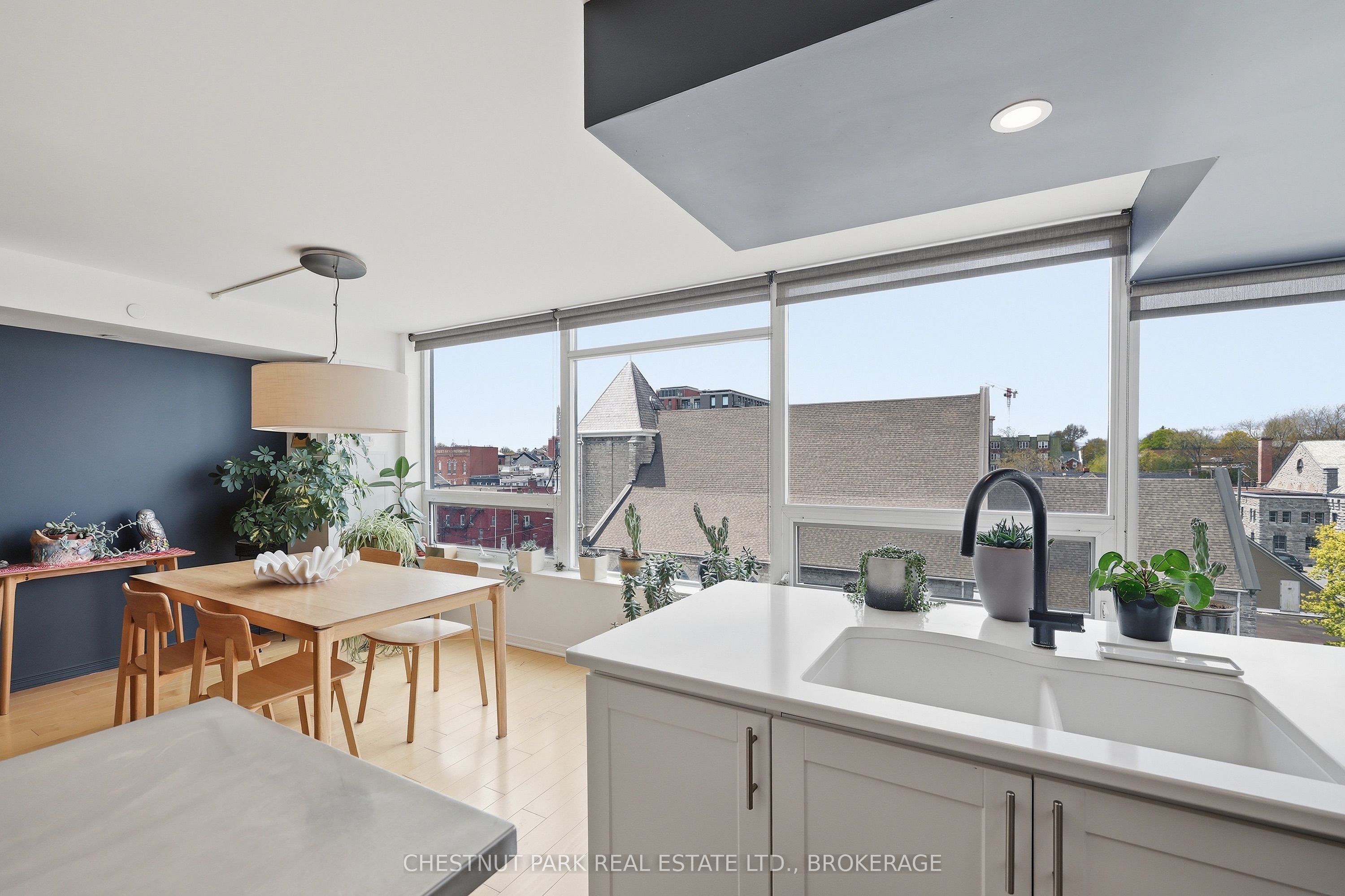 121 Queen Street 602 Property Photo 21