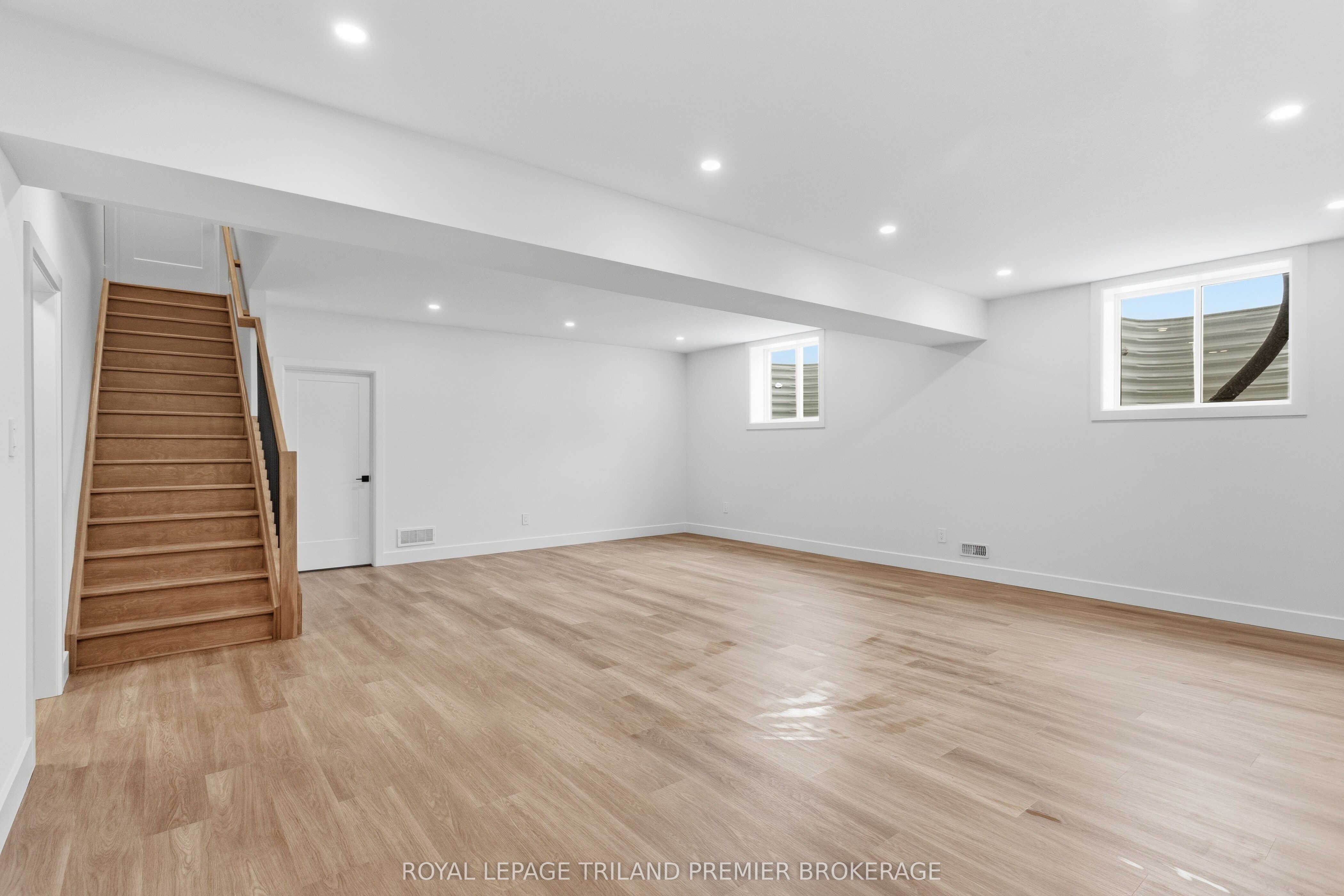 108 Dearing Drive Property Photo 32