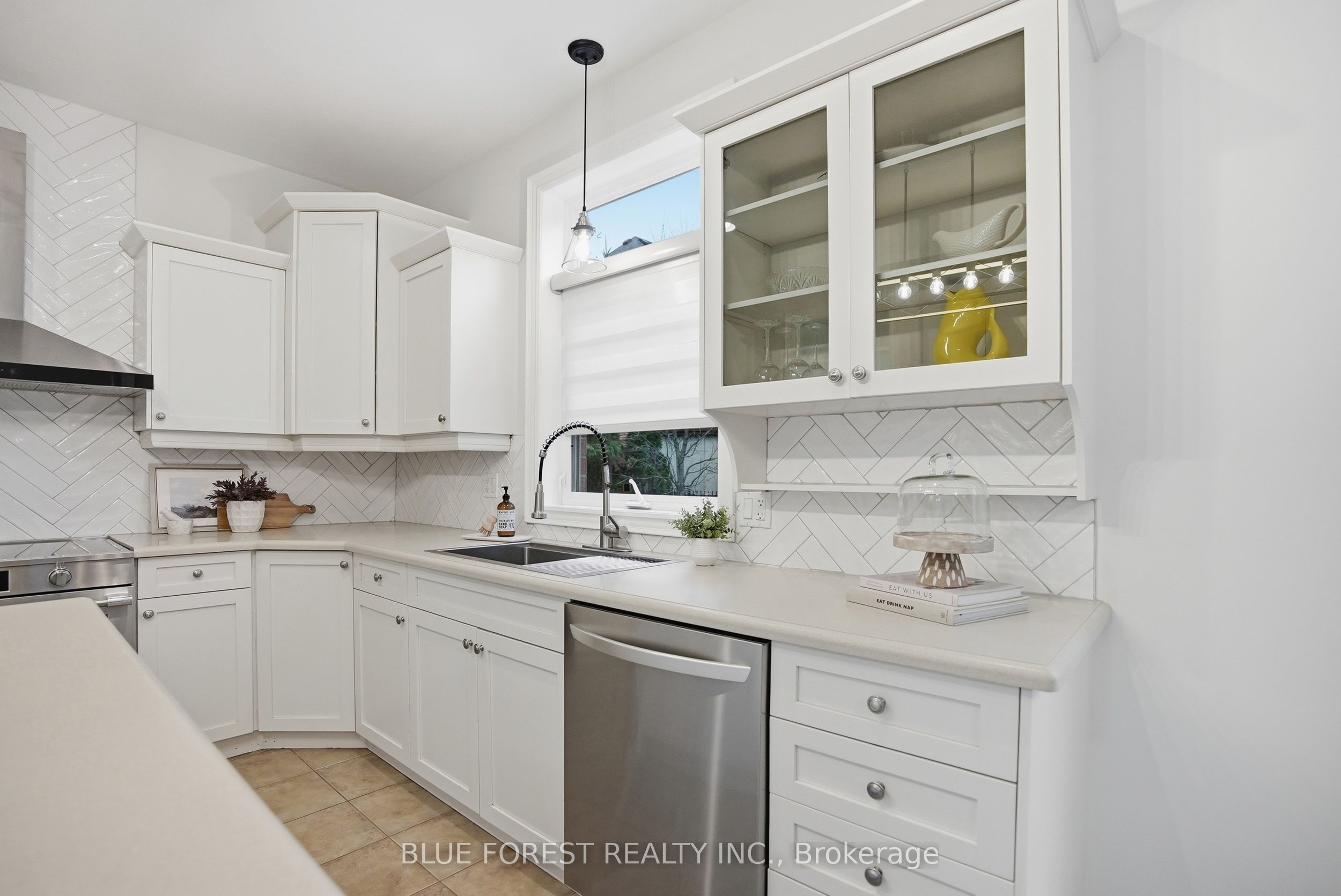 7222 Clayton Walk 5 Property Photo 17
