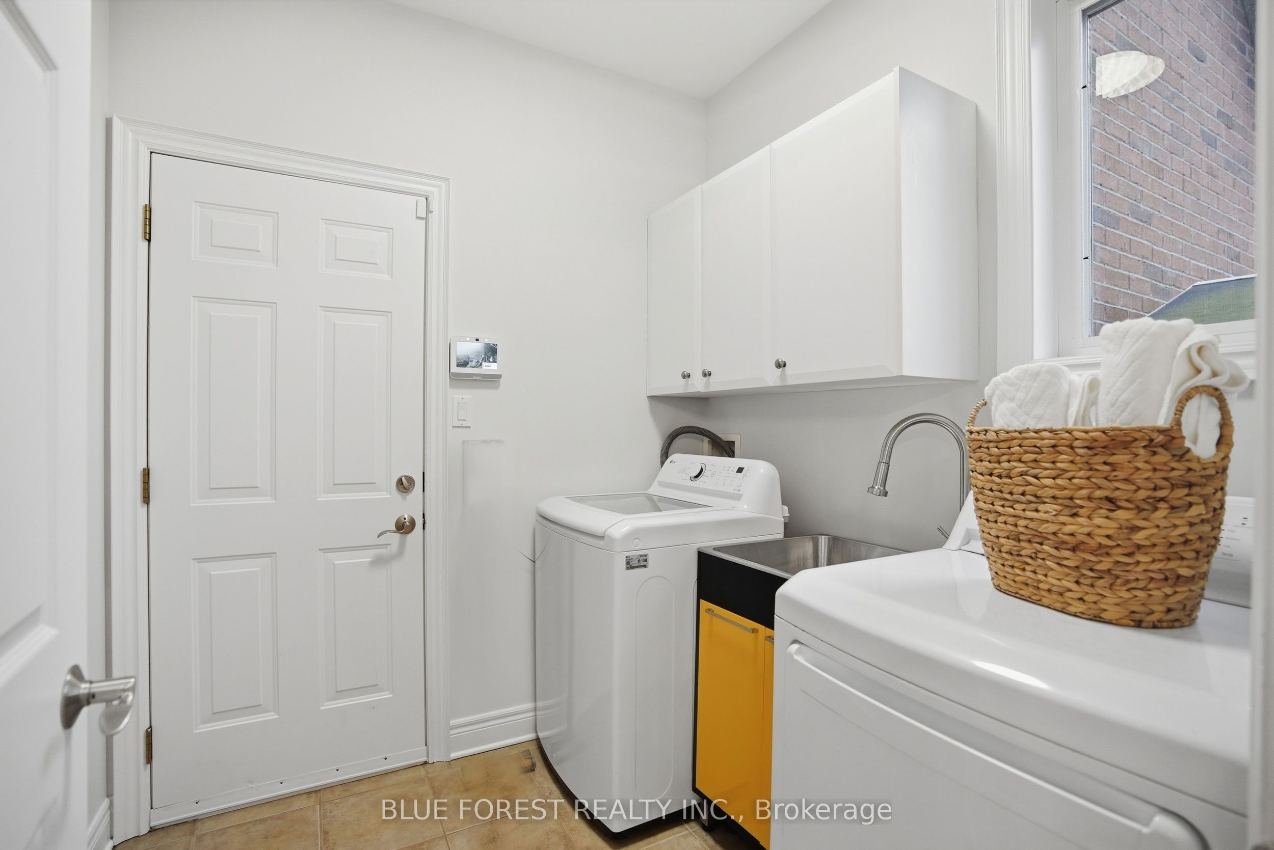 7222 Clayton Walk 5 Property Photo 19