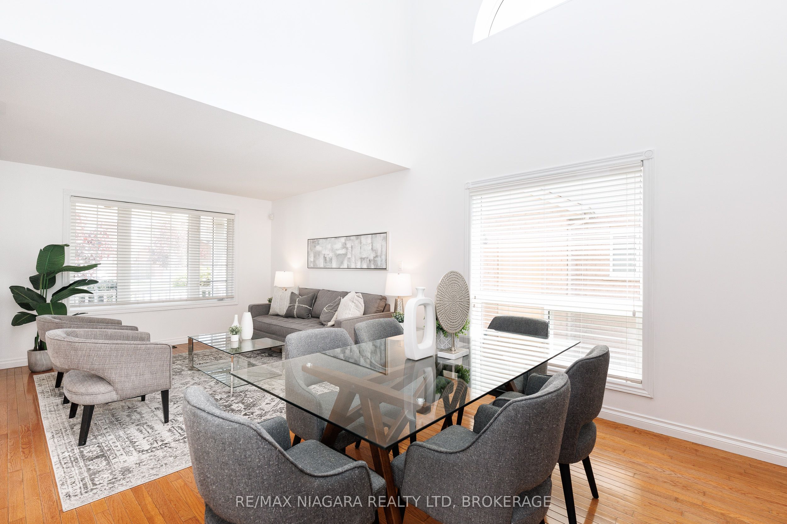 47 Honey Locust Circle Property Photo 12