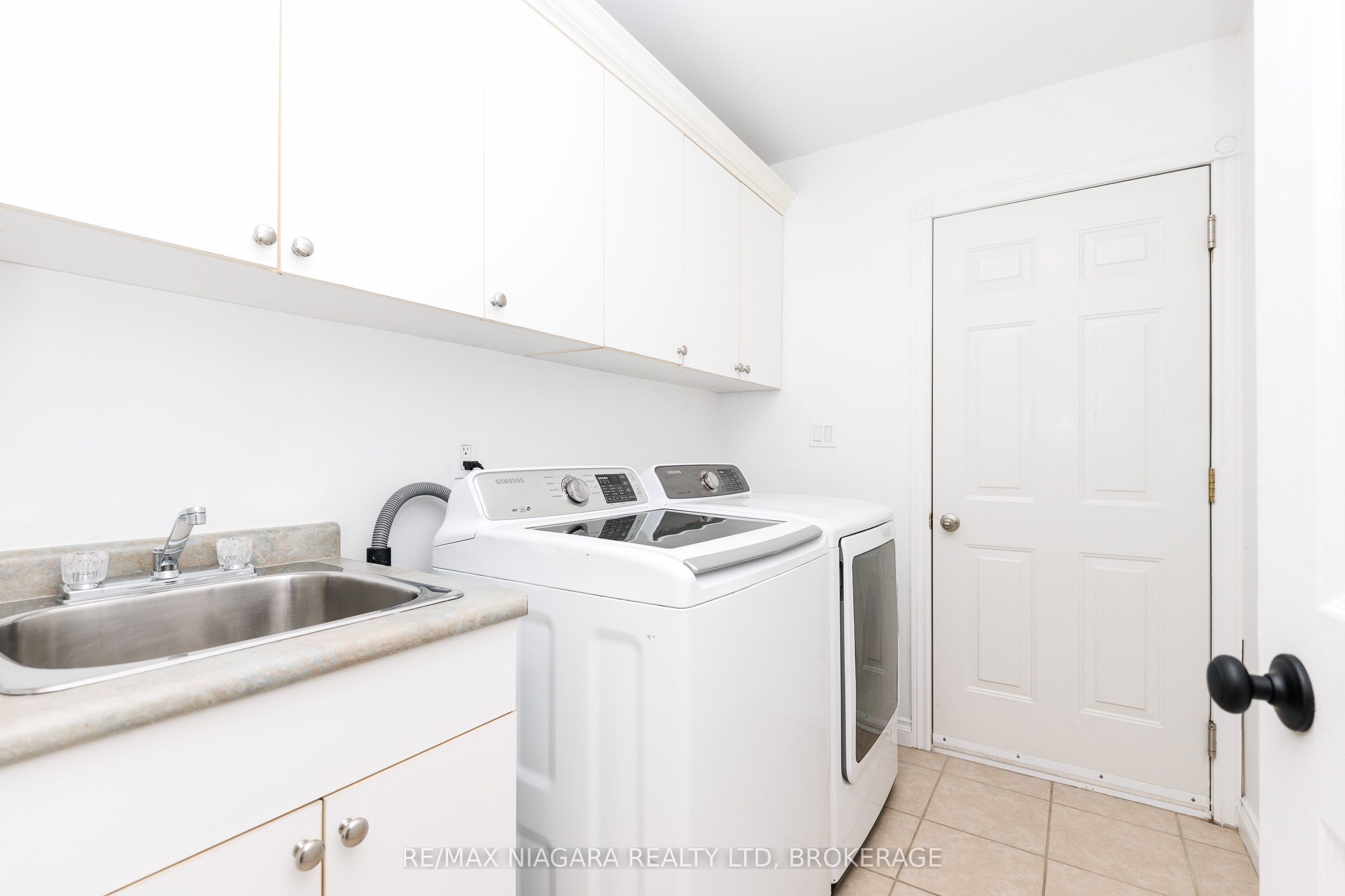 47 Honey Locust Circle Property Photo 13
