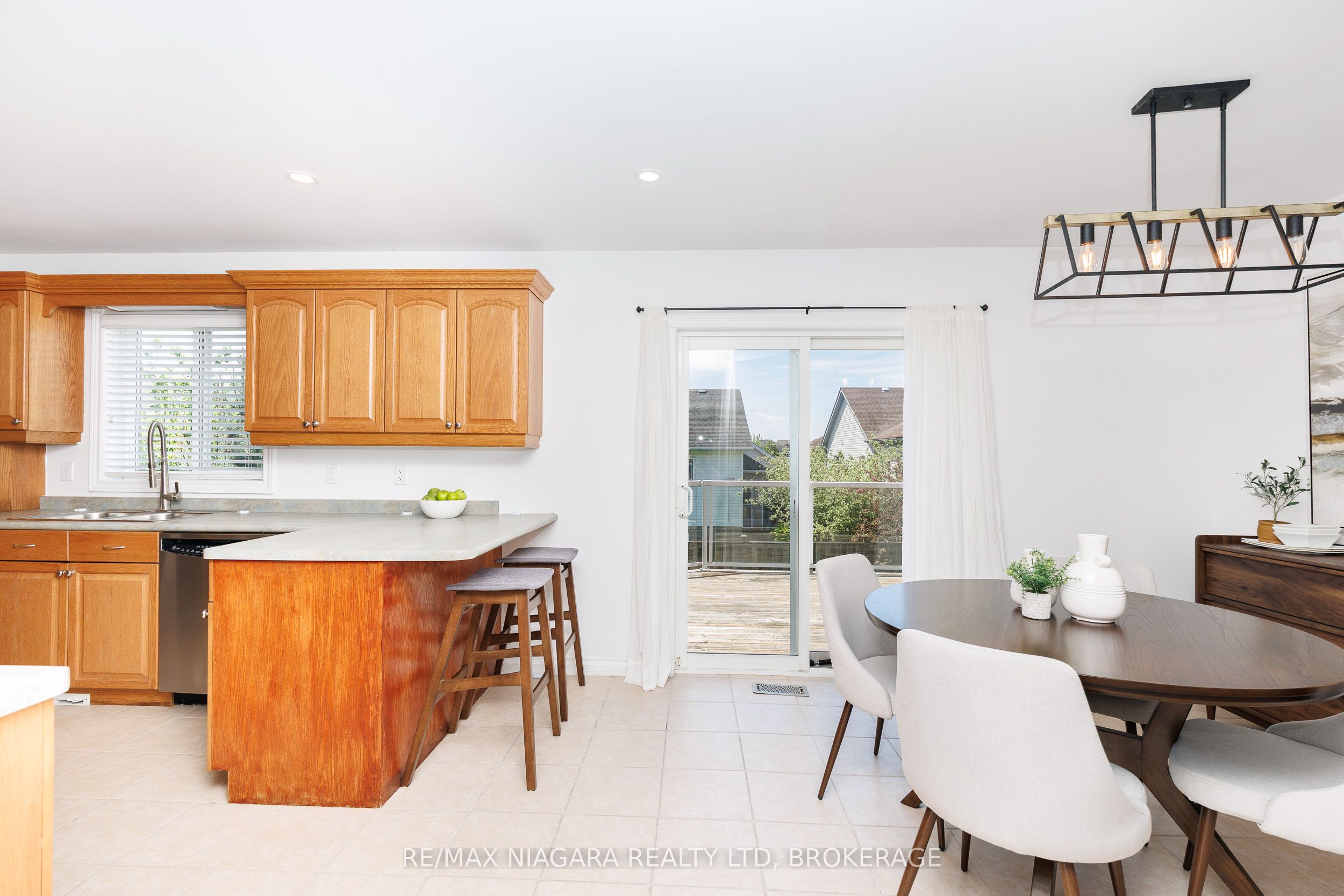 47 Honey Locust Circle Property Photo 15