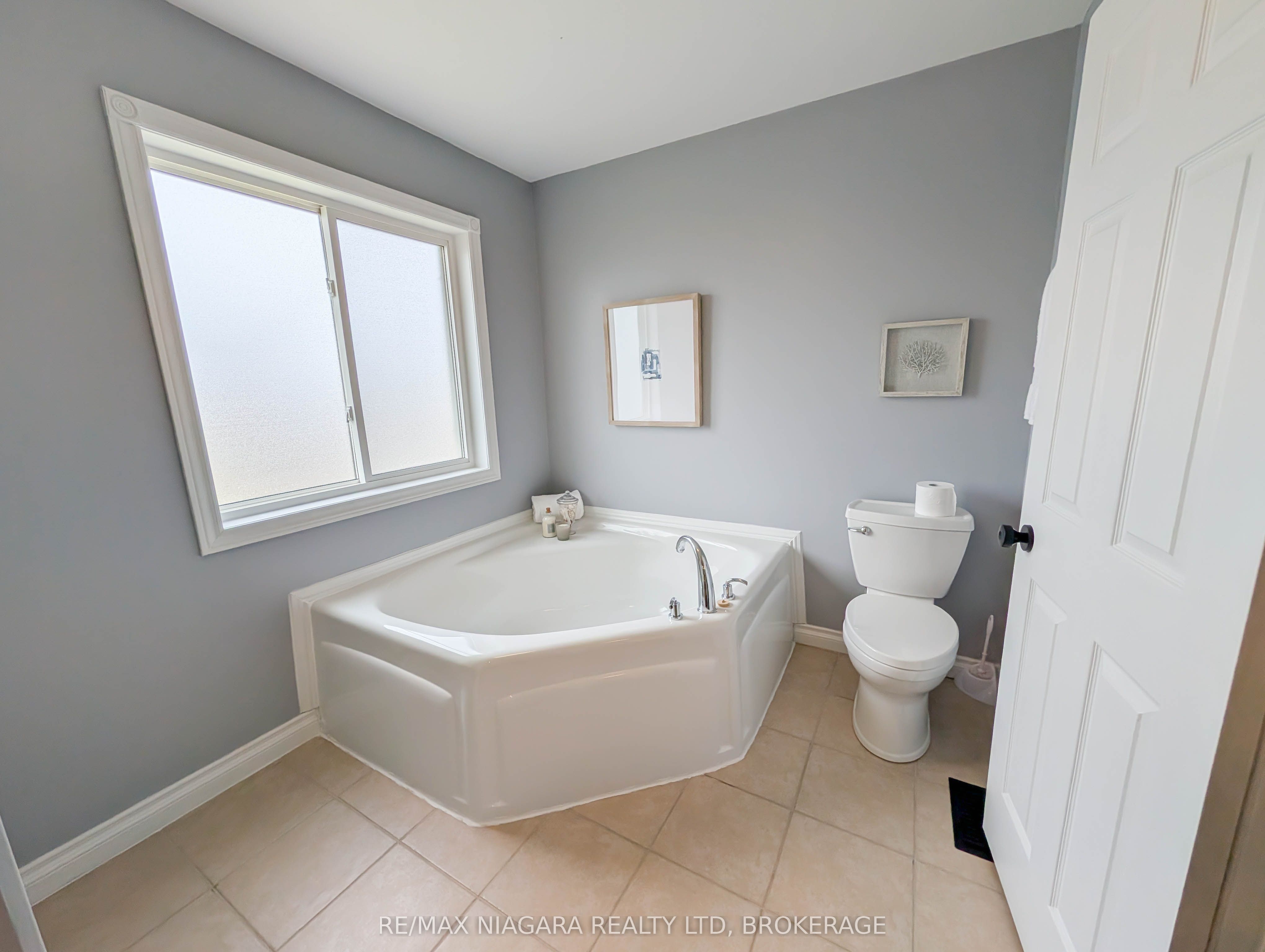 47 Honey Locust Circle Property Photo 31