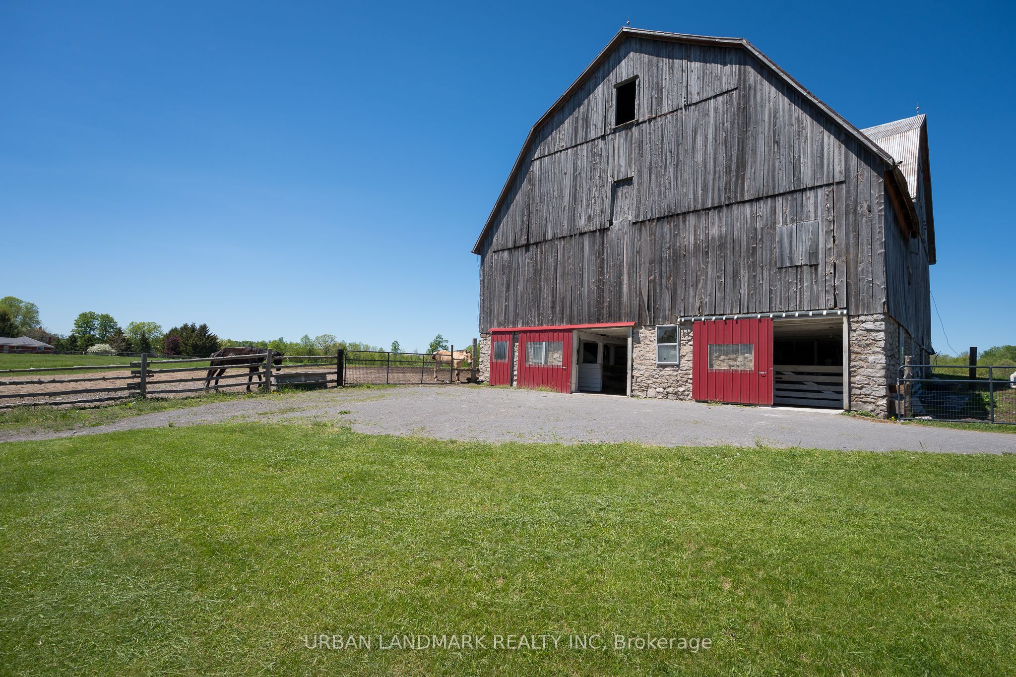 233 Moira Road Property Photo 9