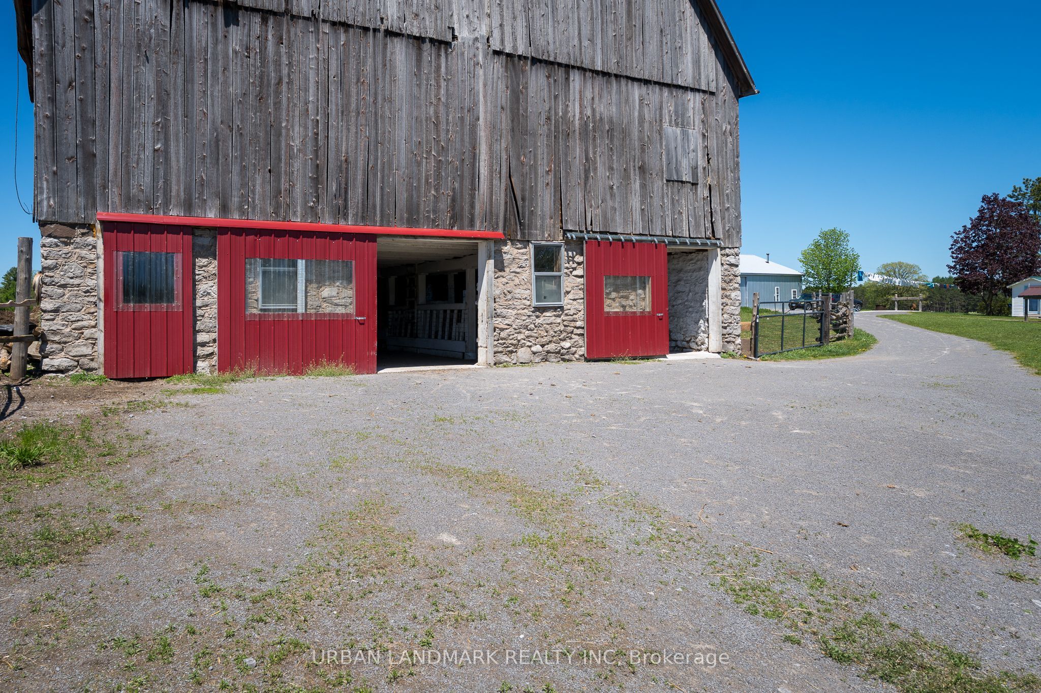233 Moira Road Property Photo 10