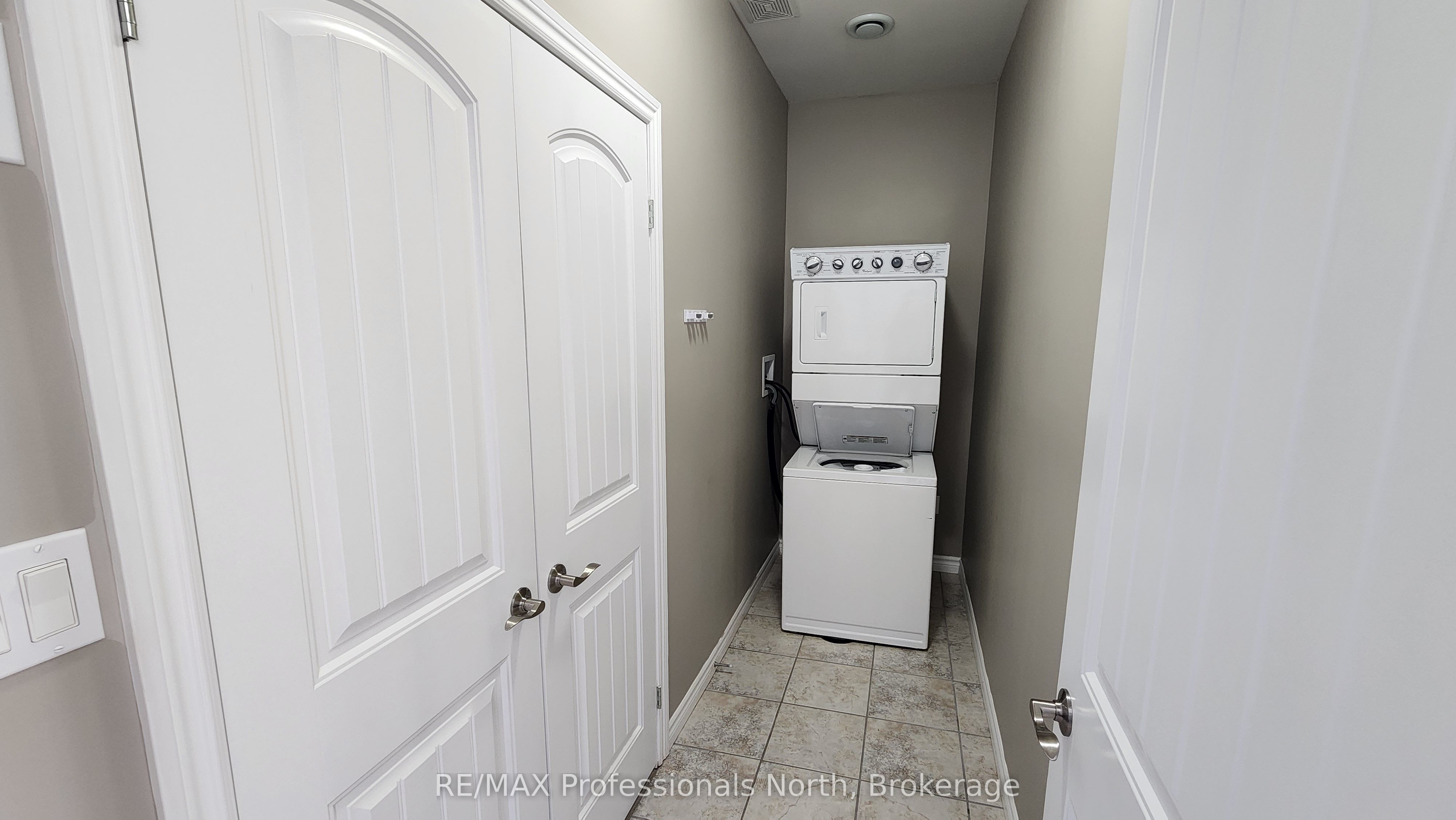 33 Goodwin Drive Property Photo 5