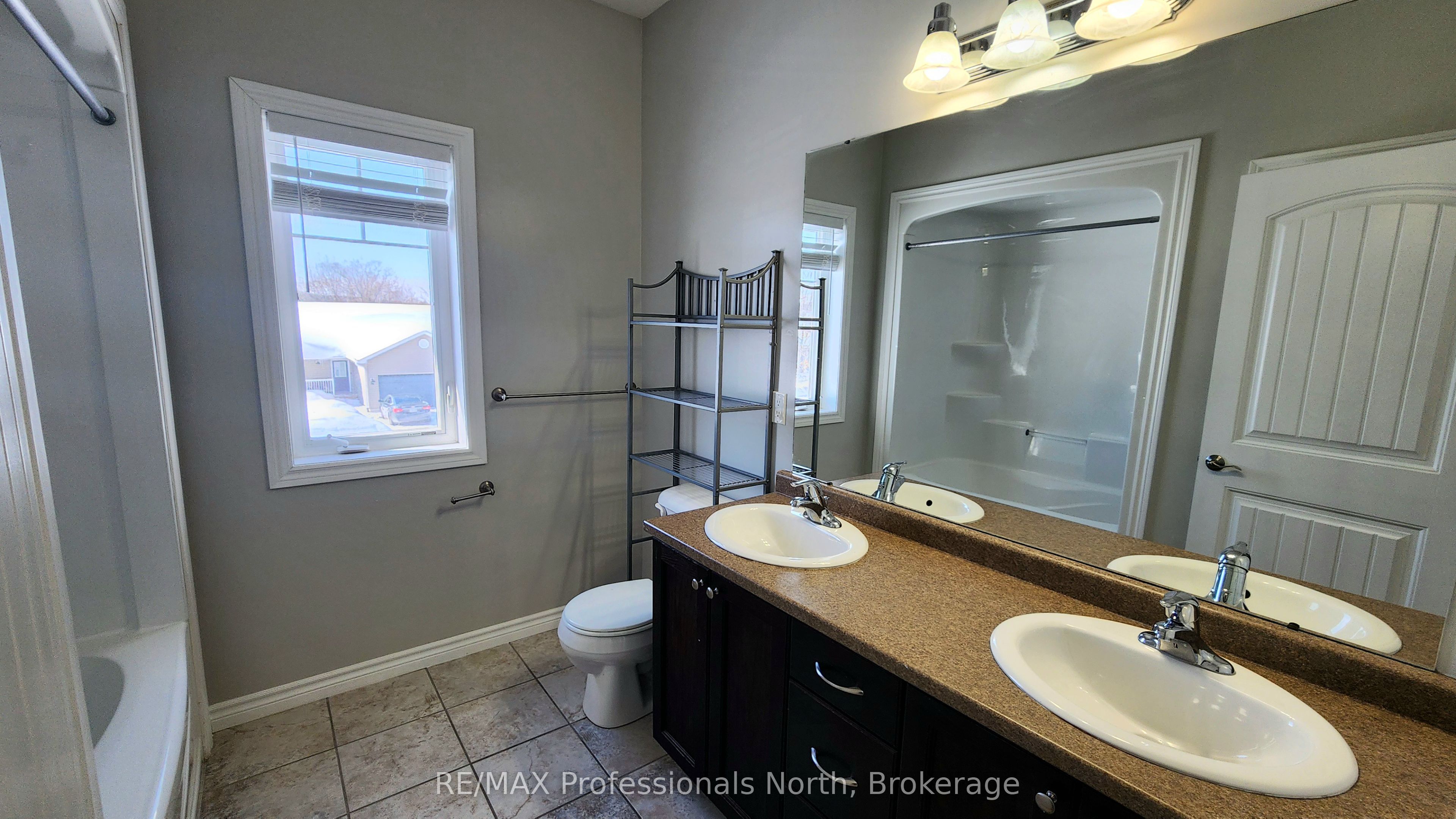 33 Goodwin Drive Property Photo 6