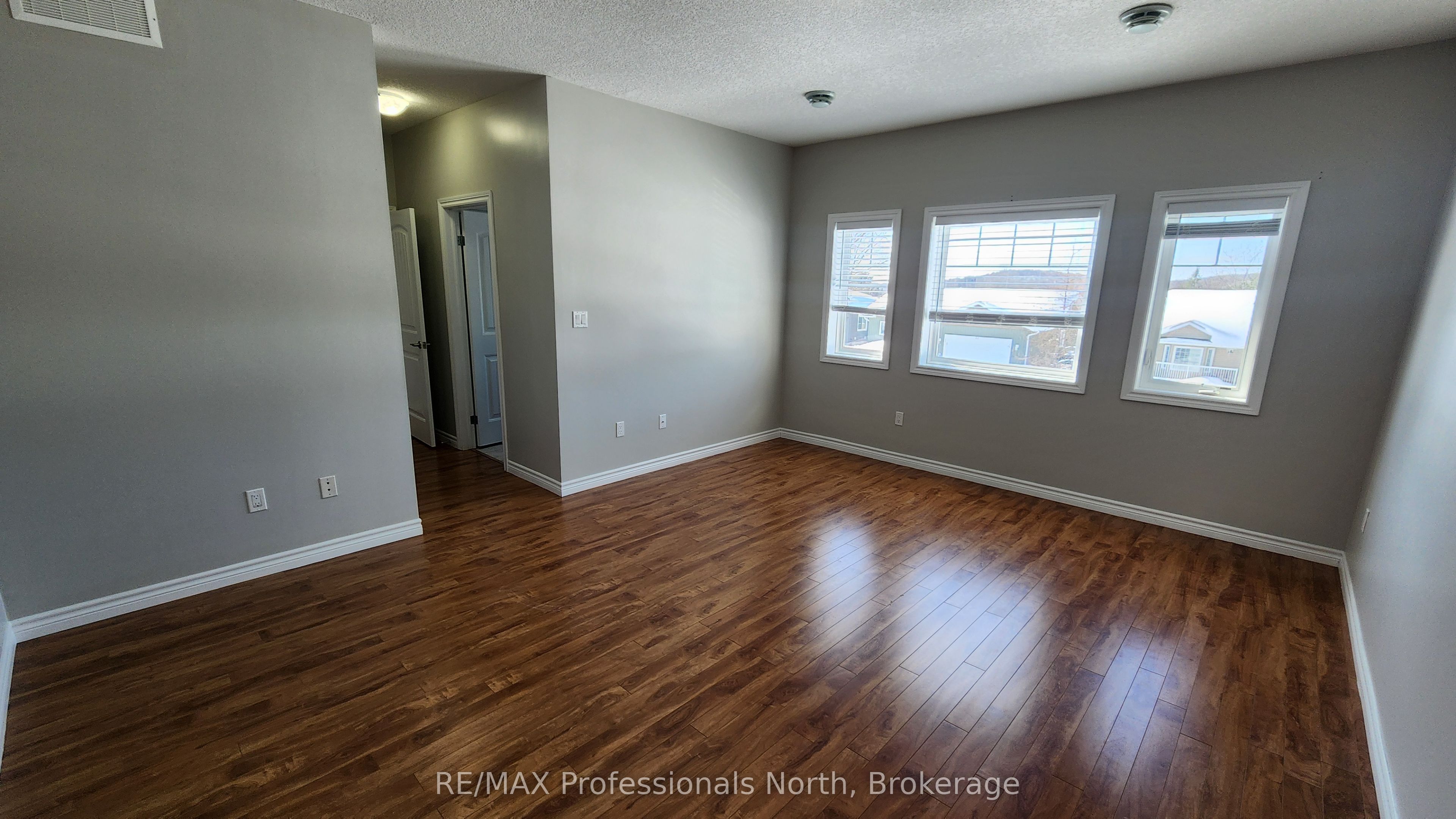 33 Goodwin Drive Property Photo 10