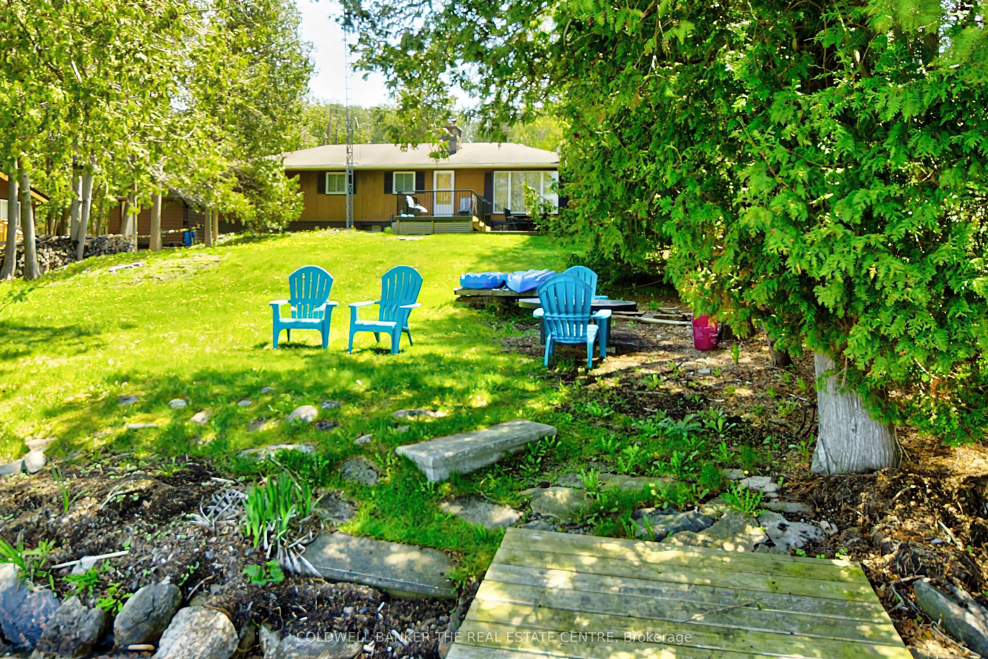 46 Iris Drive Property Photo 2