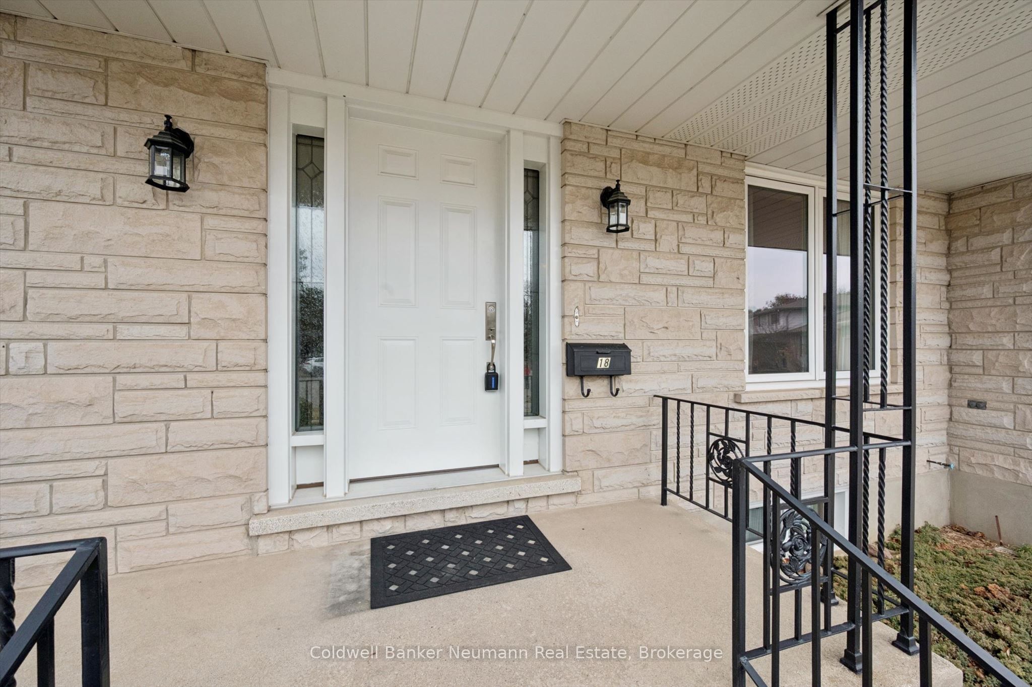 18 Carmine Place Property Photo 5