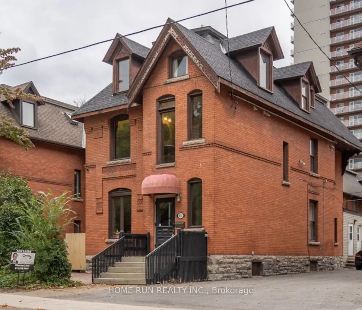 431 Gilmour Street