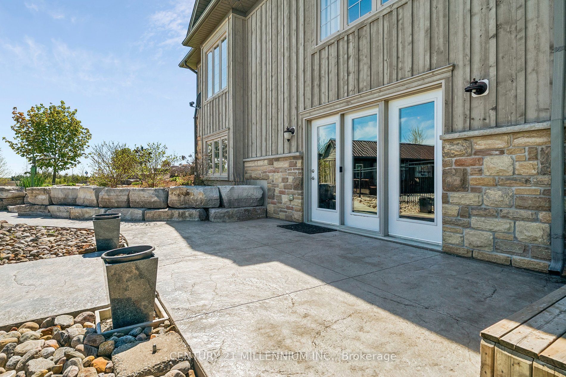 434541 4th Line Property Photo 32