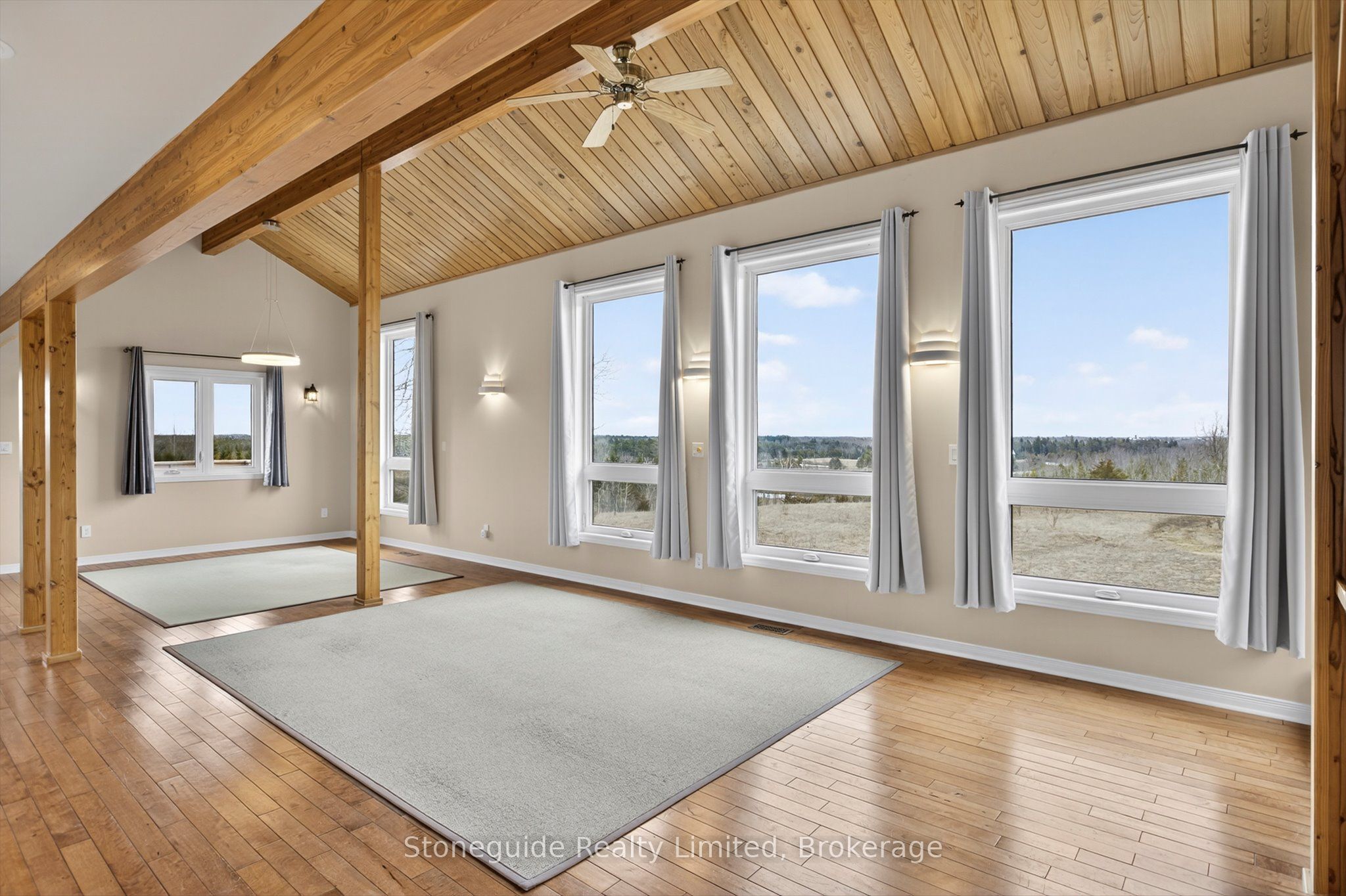2509 12th Line Property Photo 9