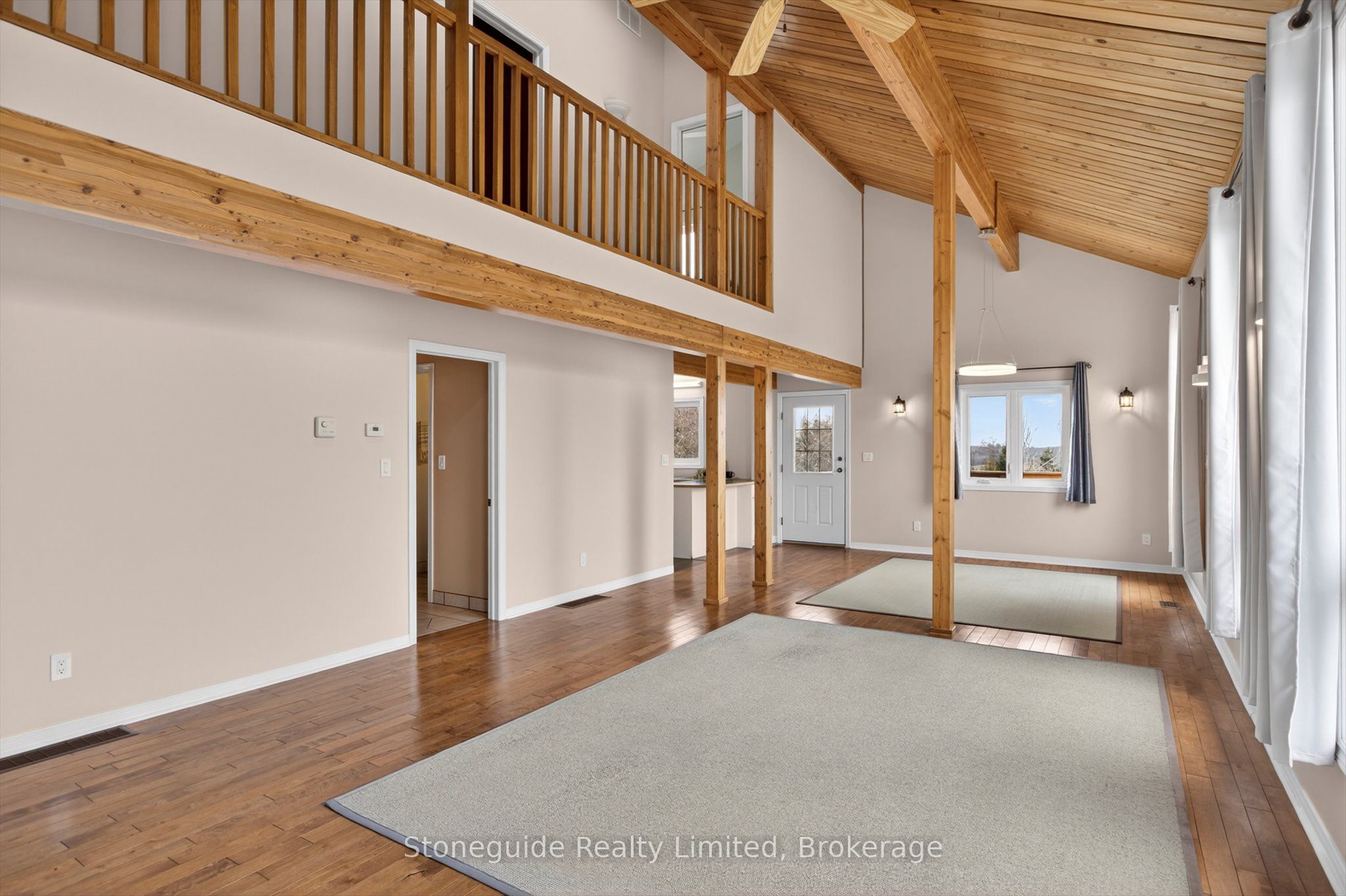 2509 12th Line Property Photo 10