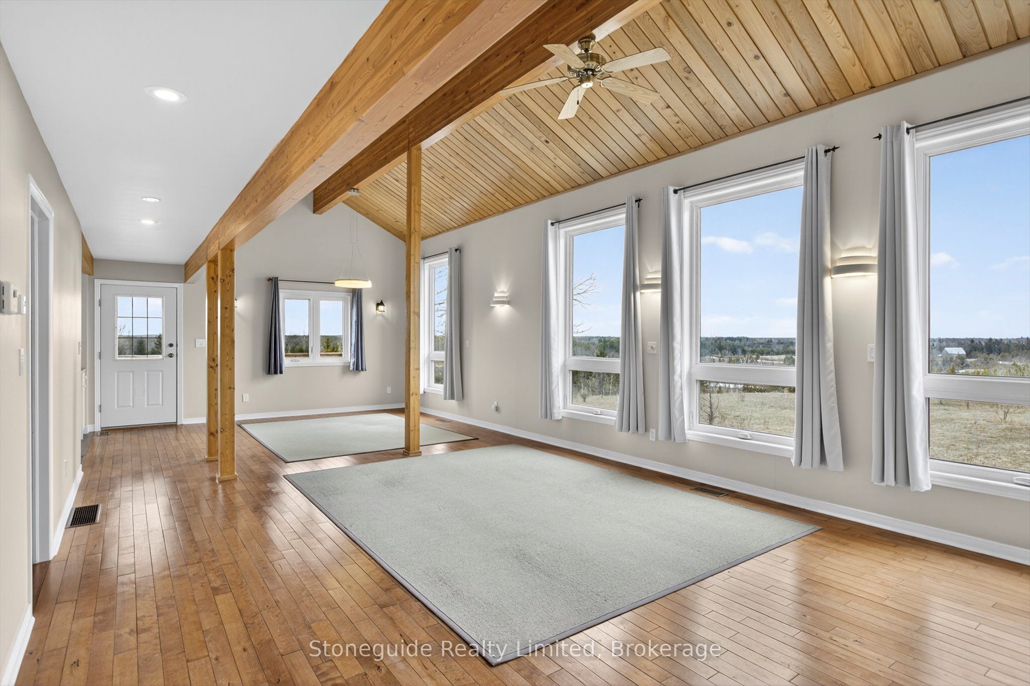 2509 12th Line Property Photo 12