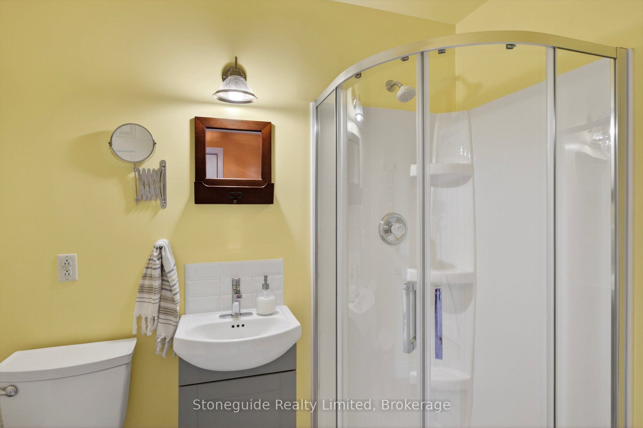 2509 12th Line Property Photo 21