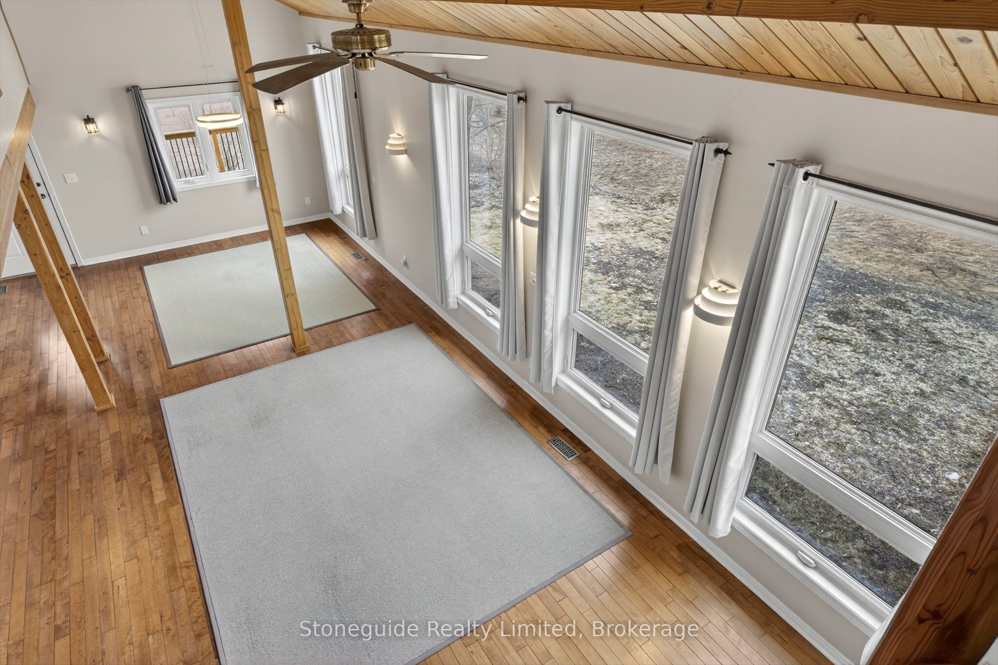 2509 12th Line Property Photo 23