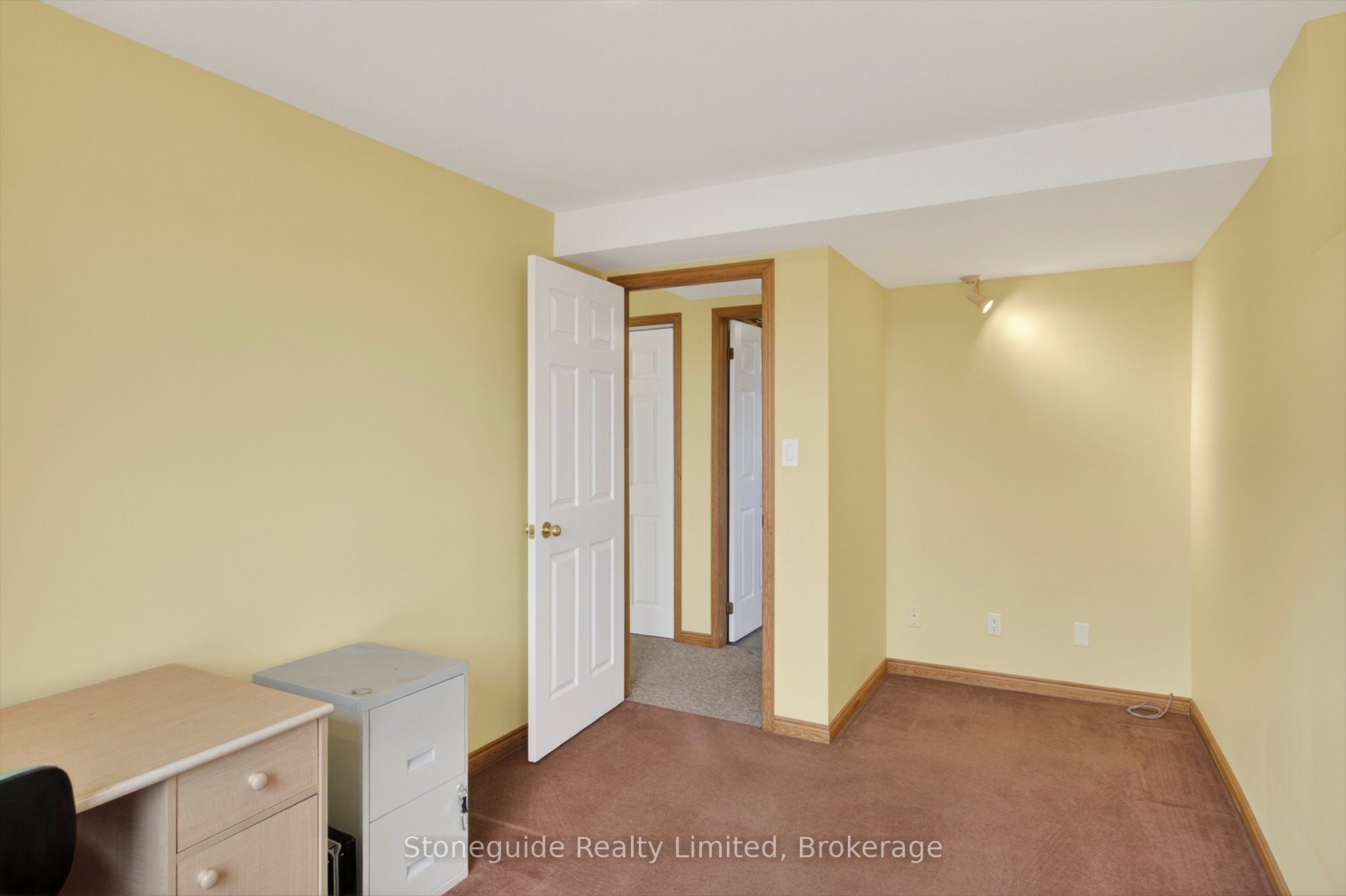 2509 12th Line Property Photo 33