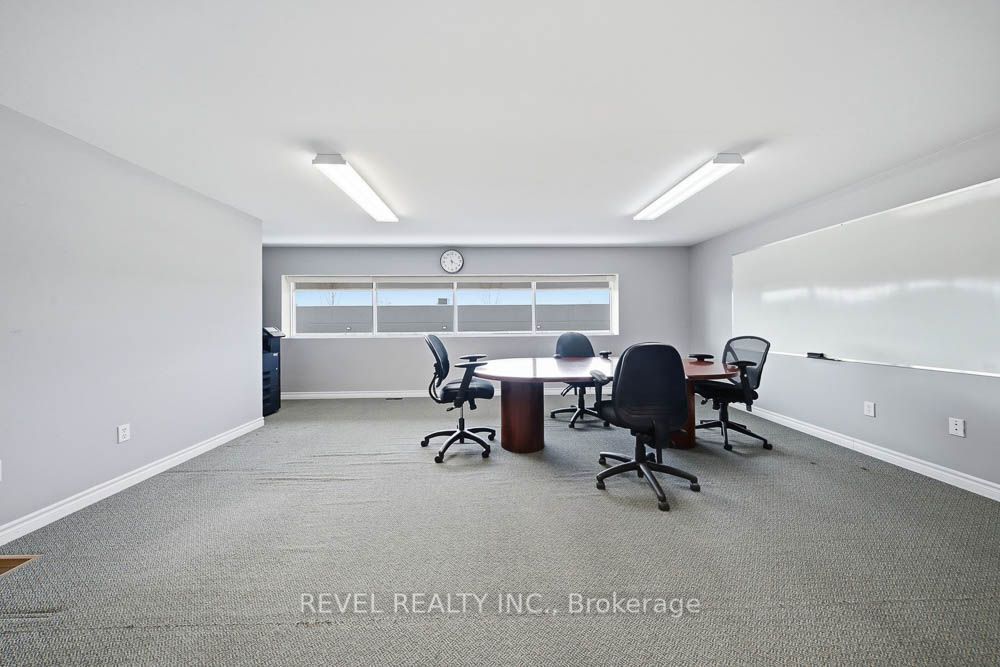 45 Dalkeith Drive 12-upper Property Photo 10