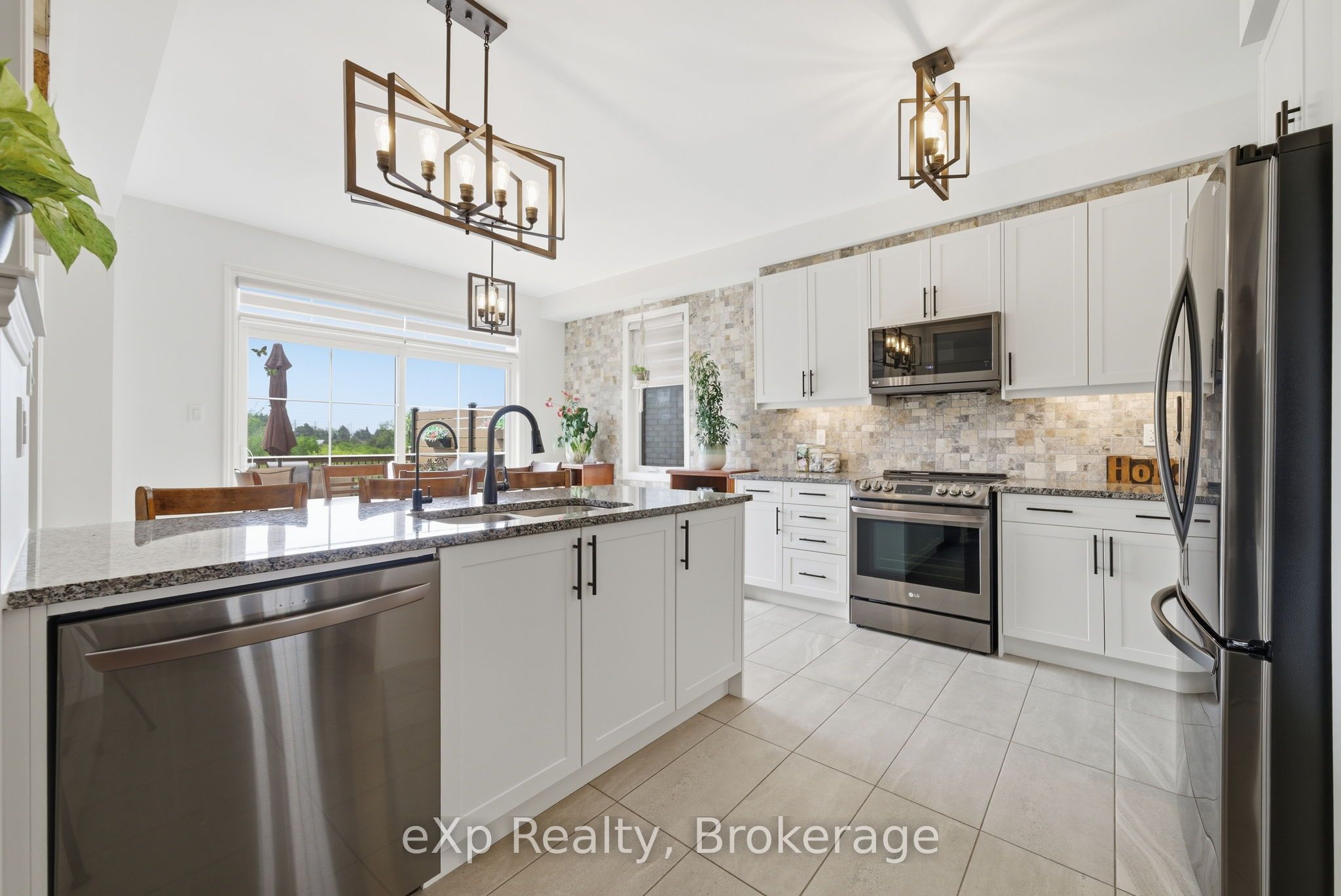508 Trevor Street Property Photo 8