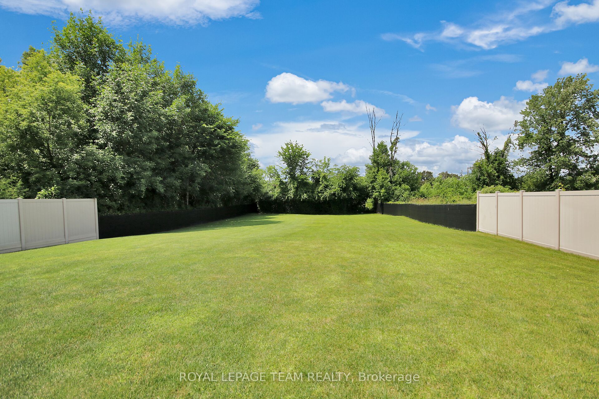 1419 Balmoral Drive Property Photo 8