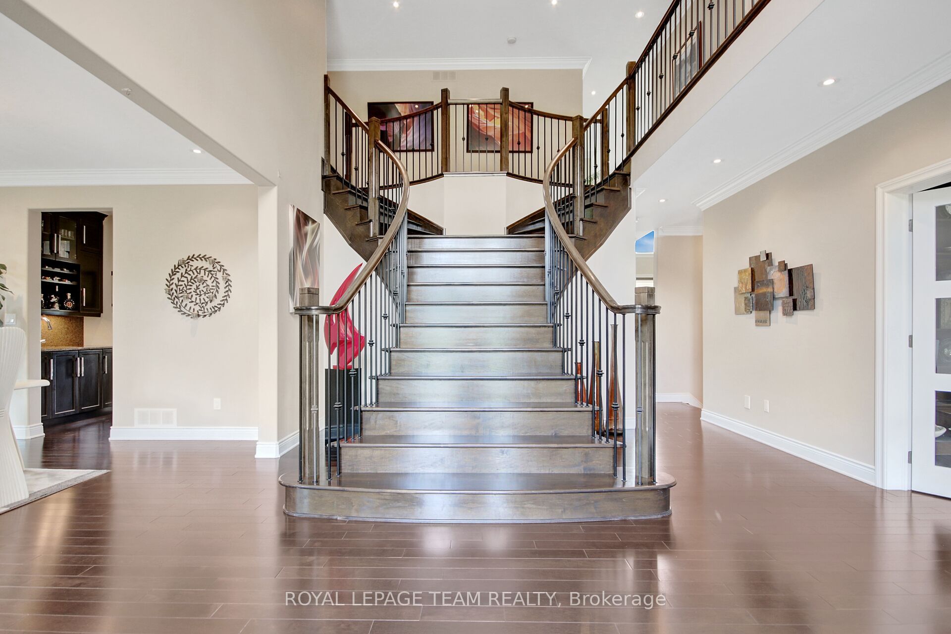 1419 Balmoral Drive Property Photo 10