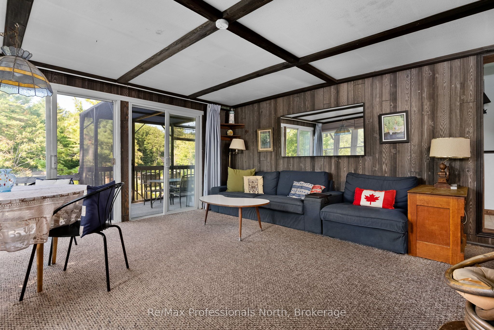 1118 Tomingas Road Property Photo 5