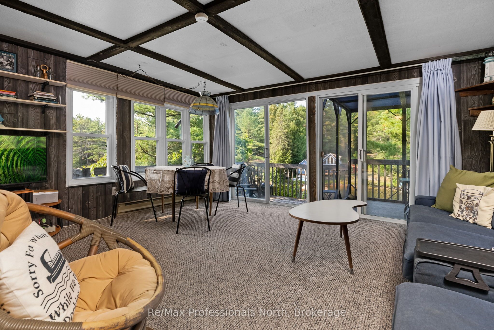 1118 Tomingas Road Property Photo 6